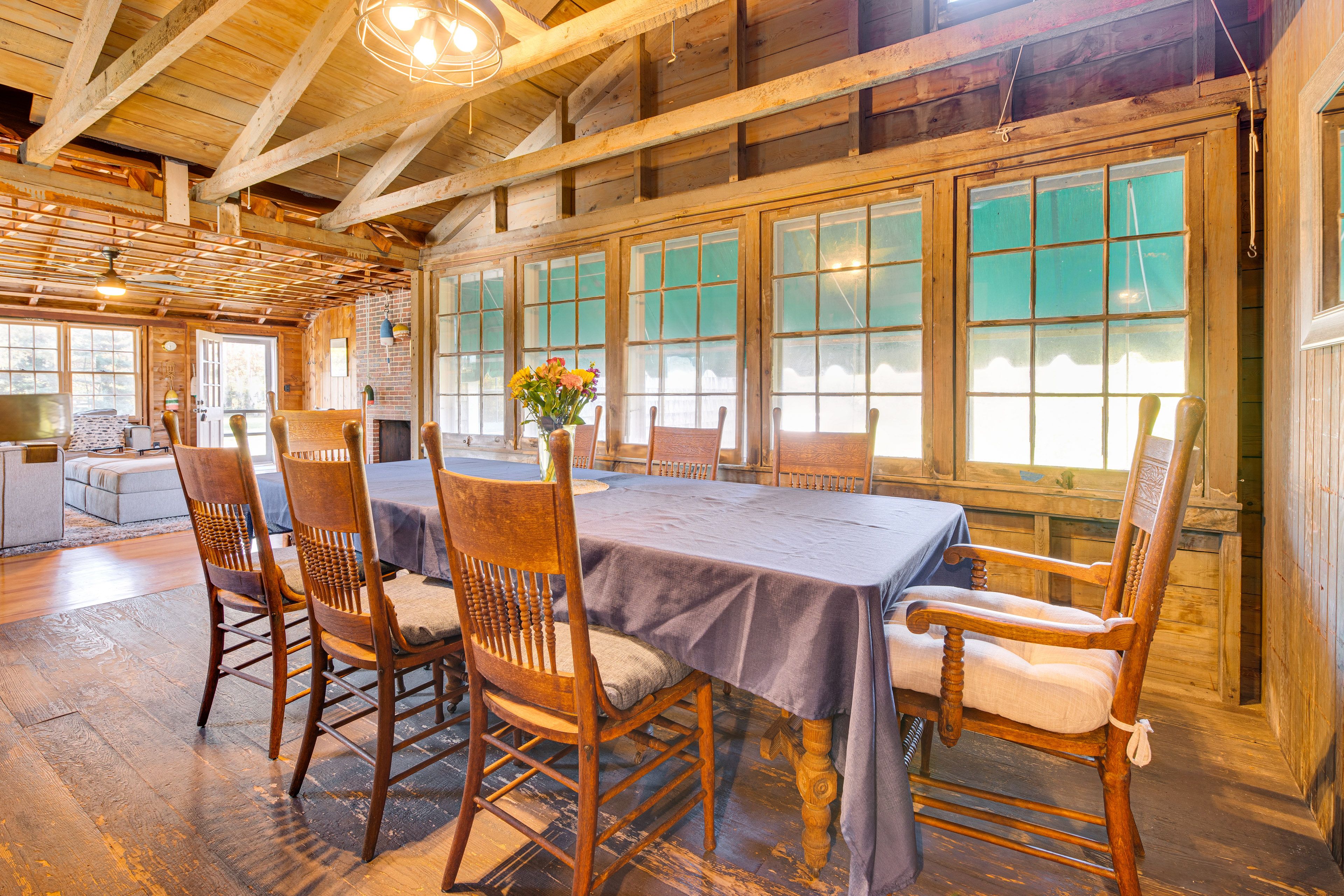 Dining Room | Dishware & Flatware Provided