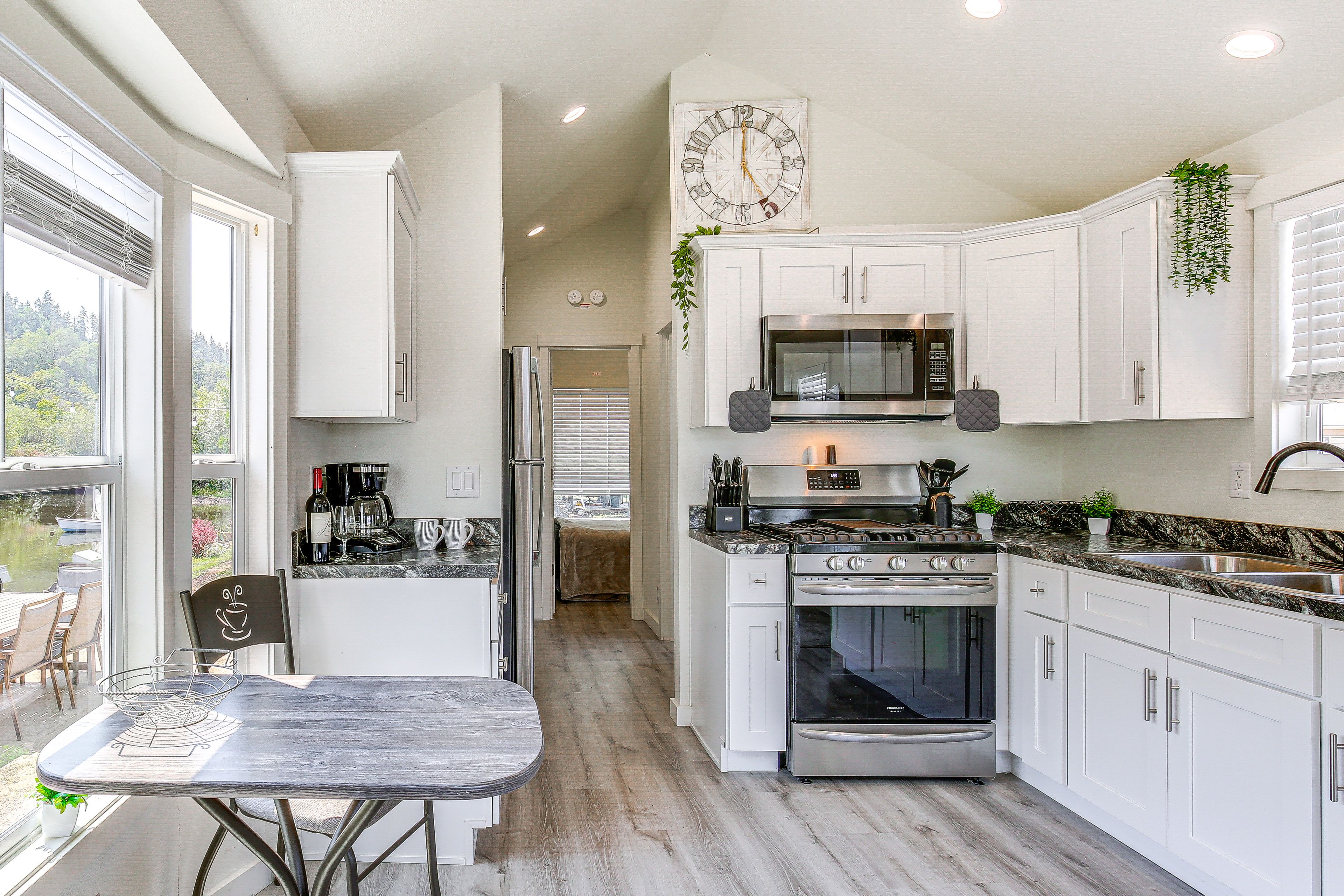 Kitchen | Cooking Basics | Toaster
