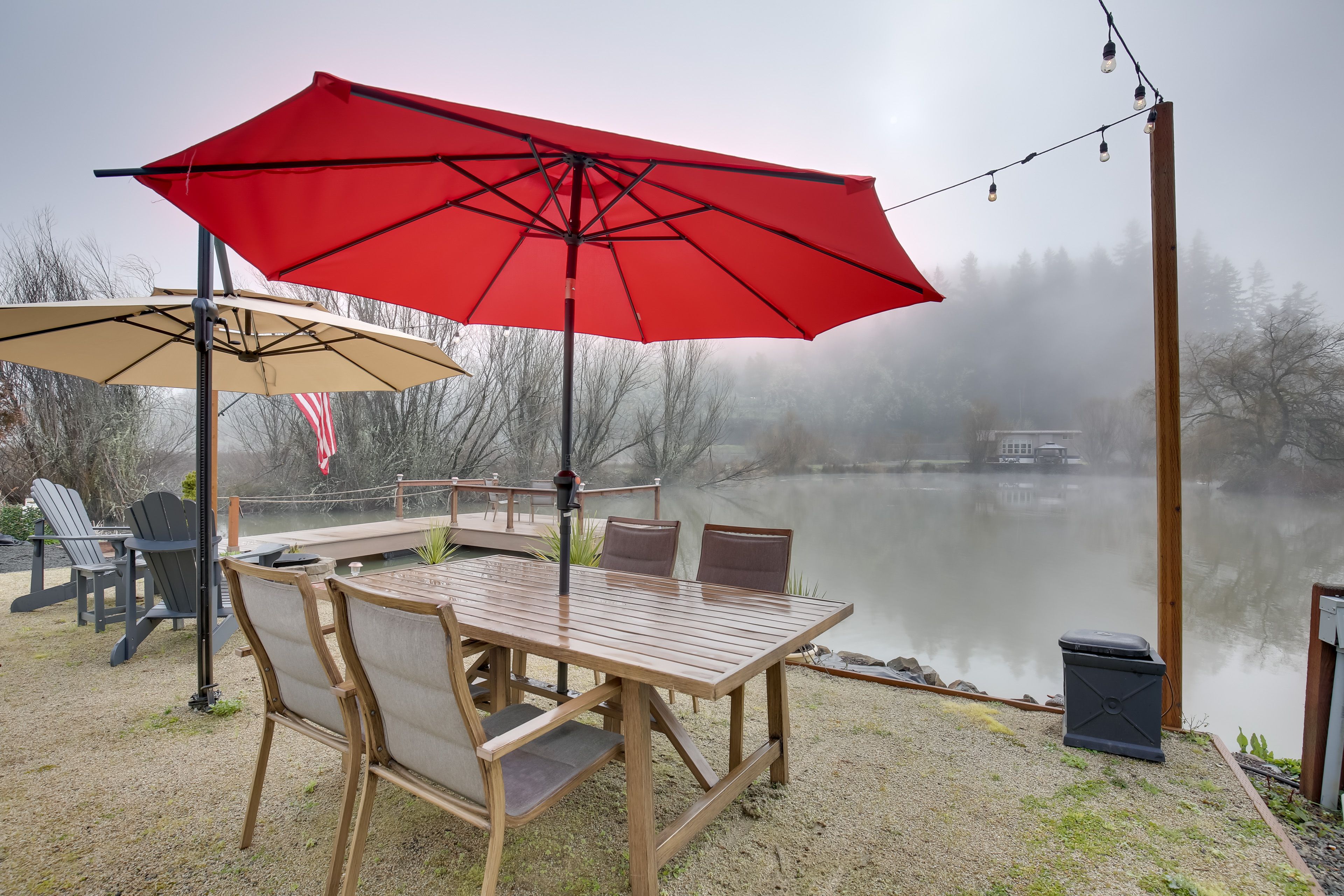 Oakland Vacation Rental | 1BR | 1BA | 400 Sq Ft | Stairs to Enter