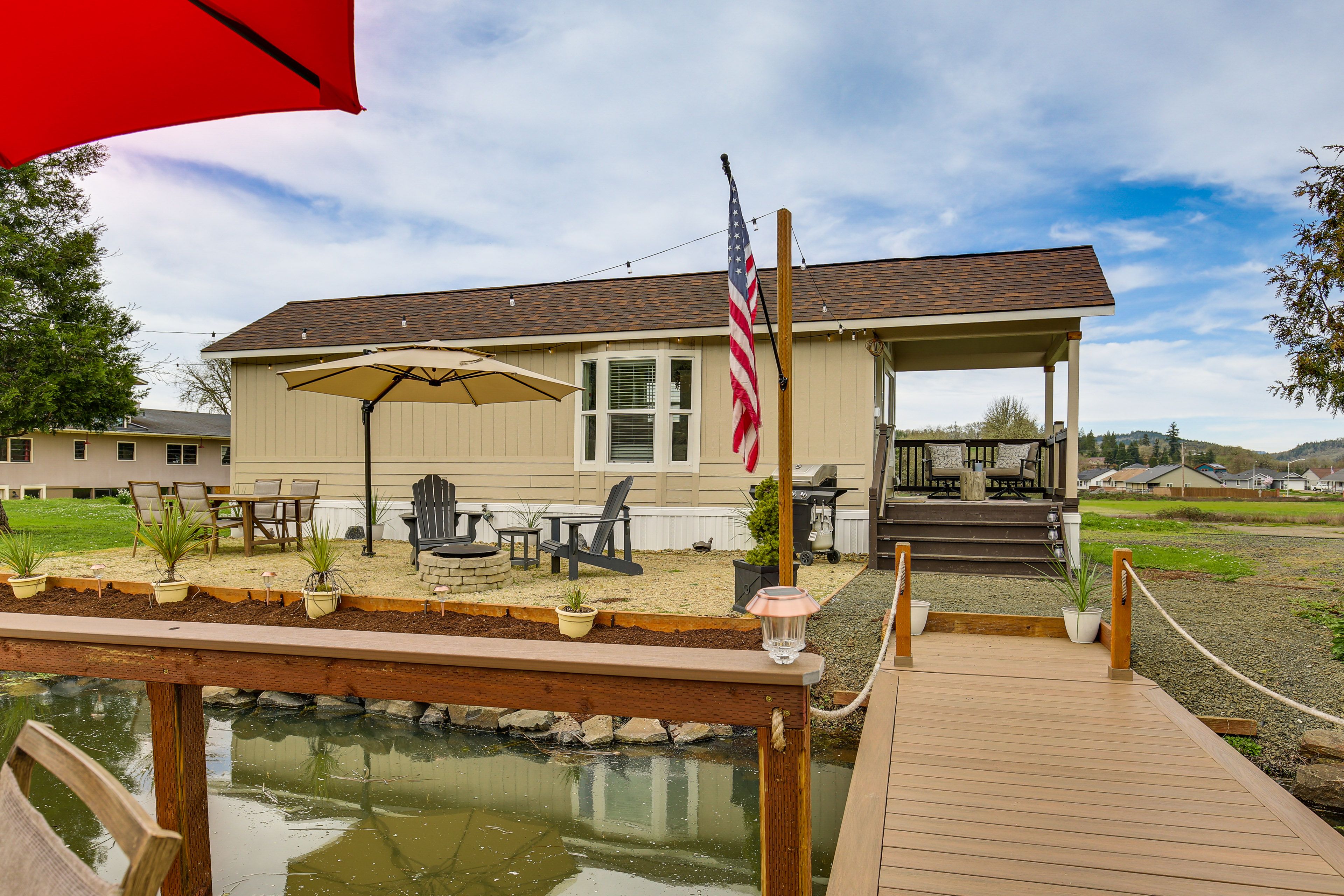 Exterior | Furnished Patio | Fire Pit | Private Pond Access