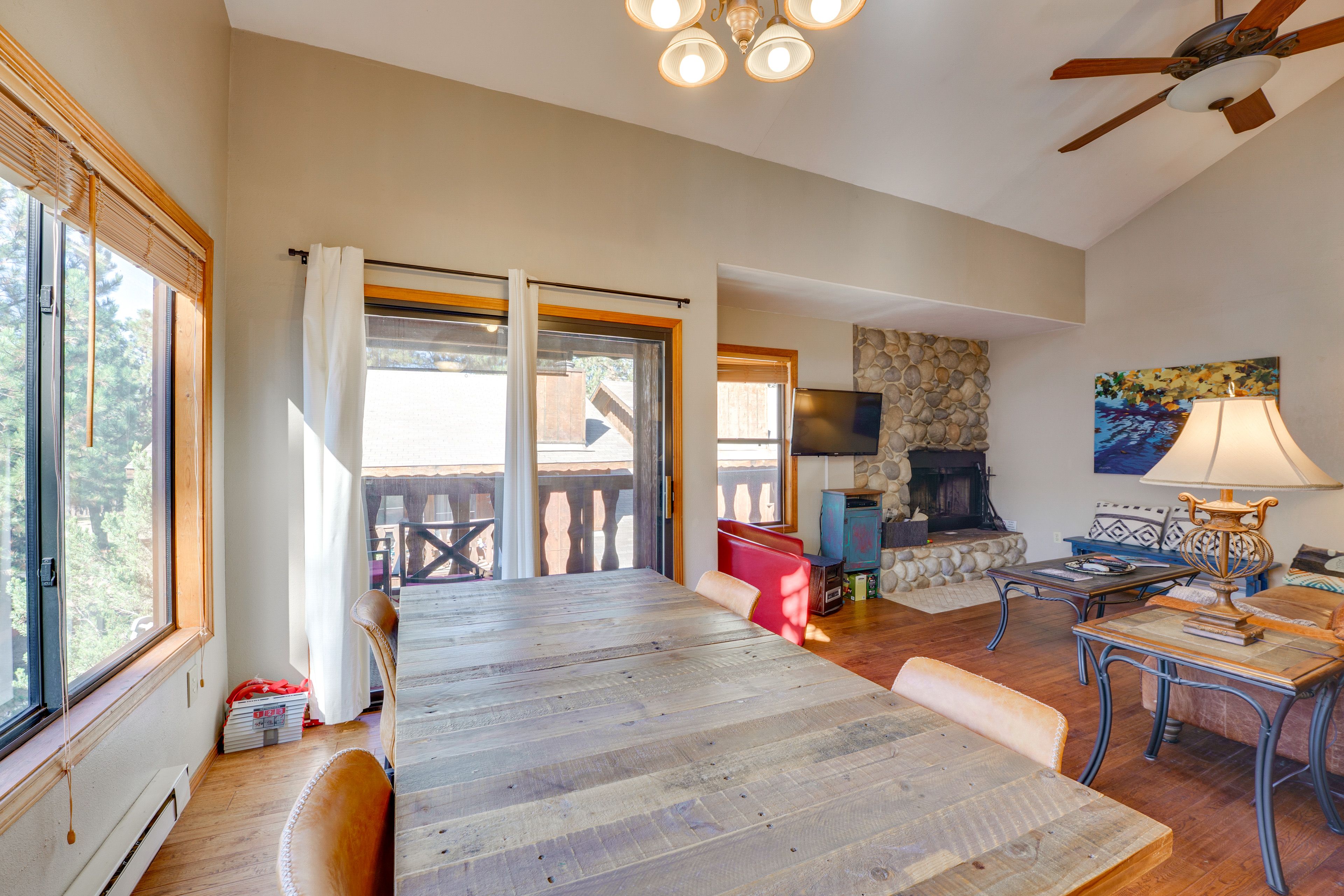 Dining Area | Free WiFi | Multi-Level Unit