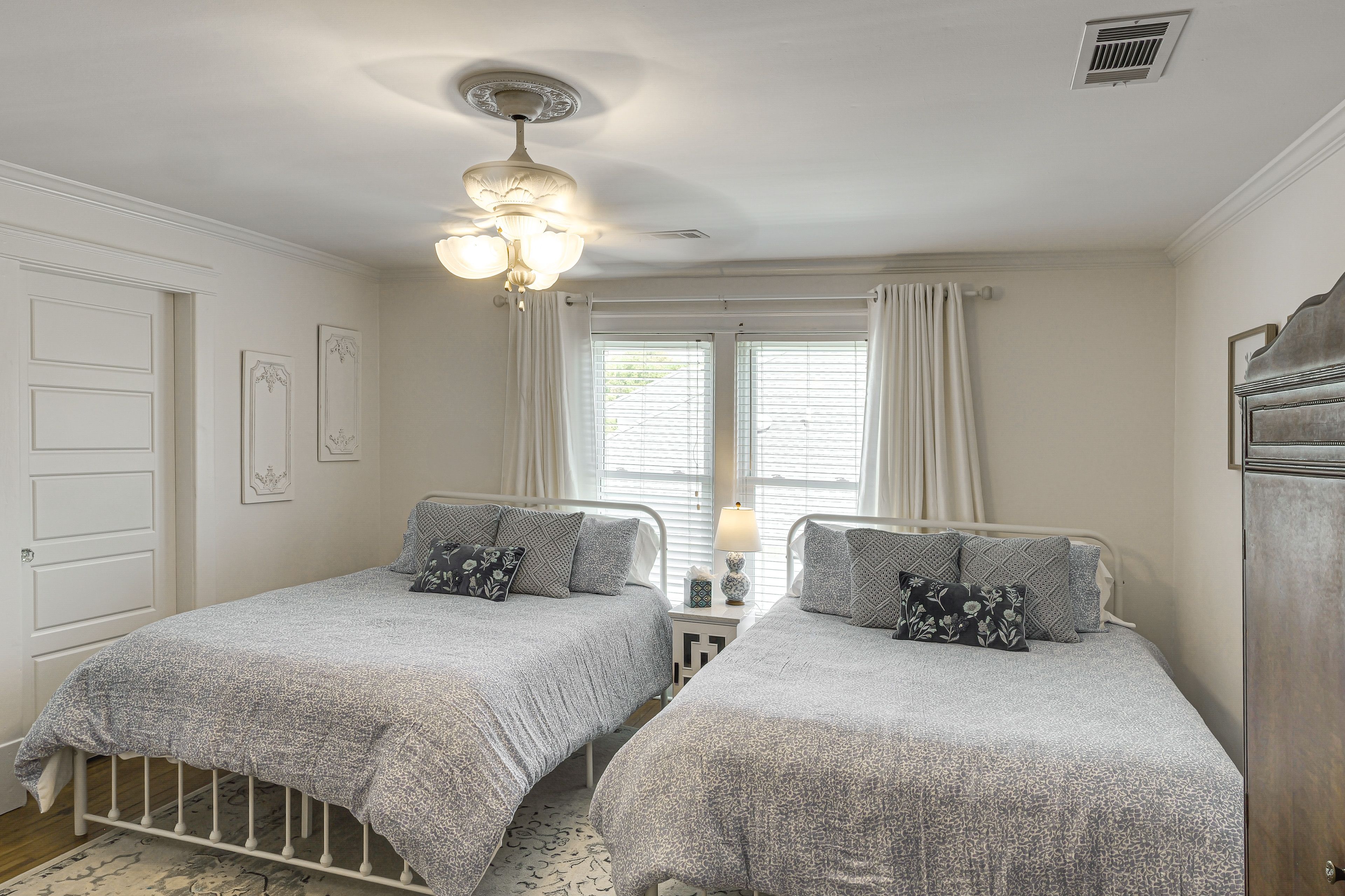 Bedroom 3 | 2nd Floor | 2 Queen Bed | Linens Provided