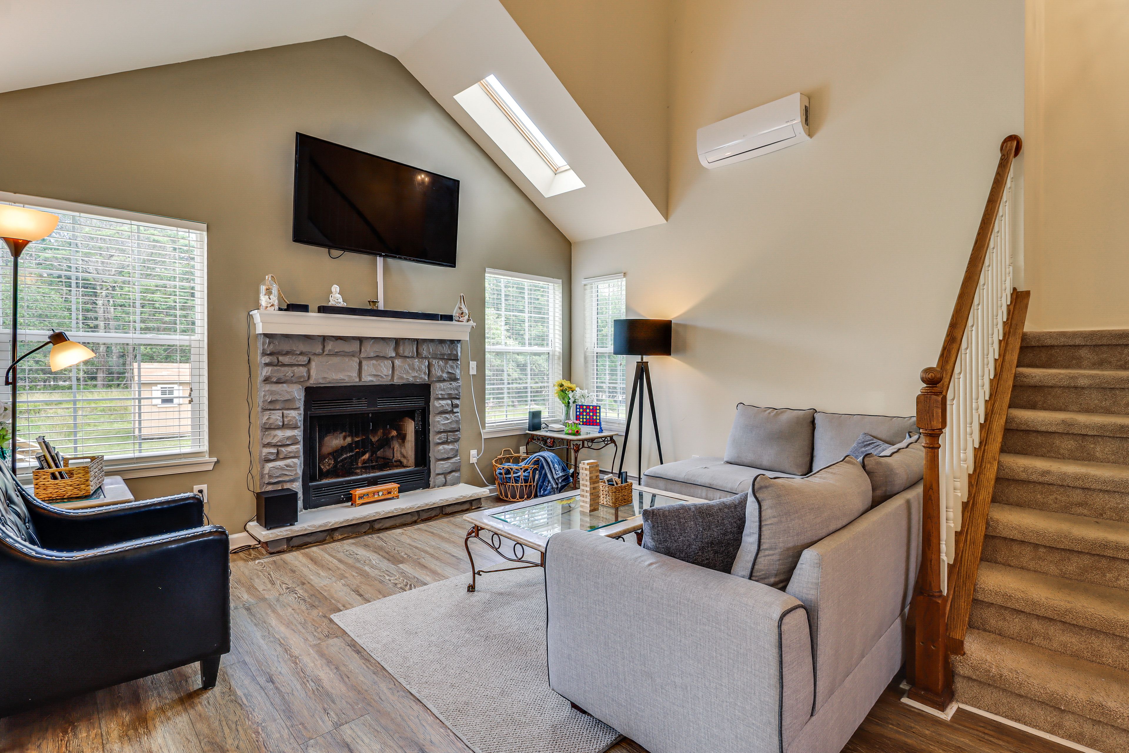 Long Pond Vacation Rental | 3BR | 2.5BA | 1,800 Sq Ft | 5 Steps Required
