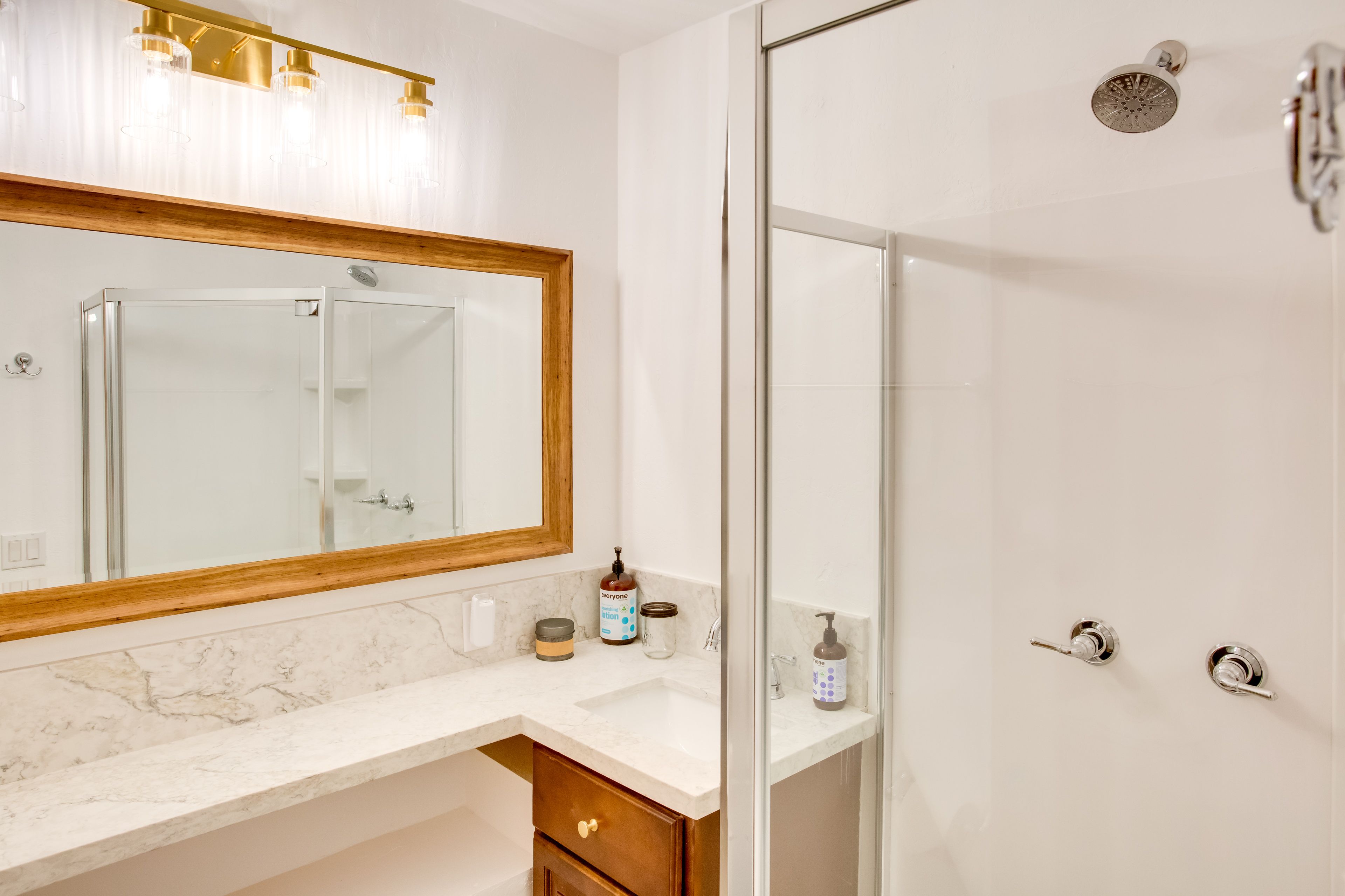 Full Bathroom | Lower Level