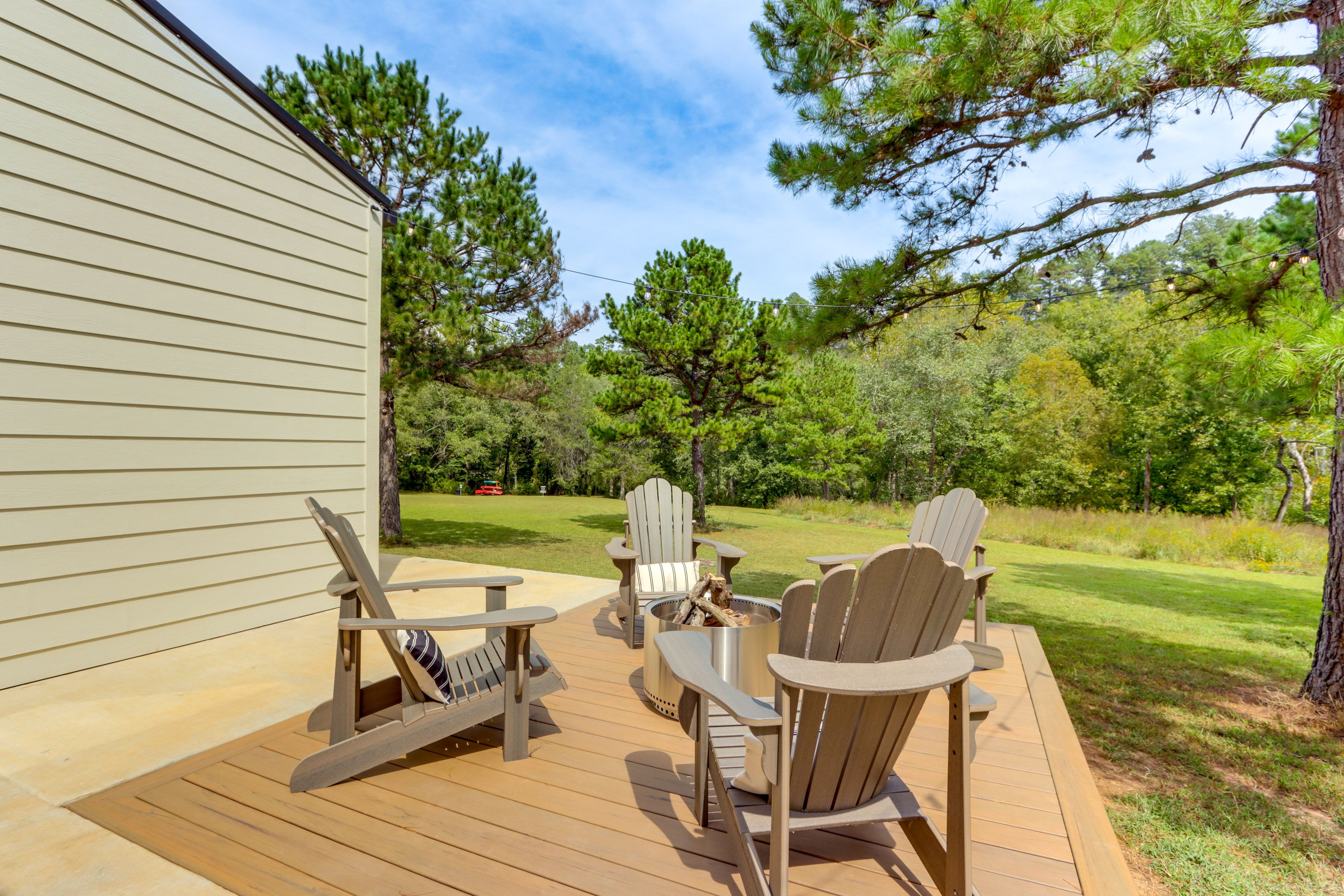 Patio | Fire Pit | Outdoor Seating