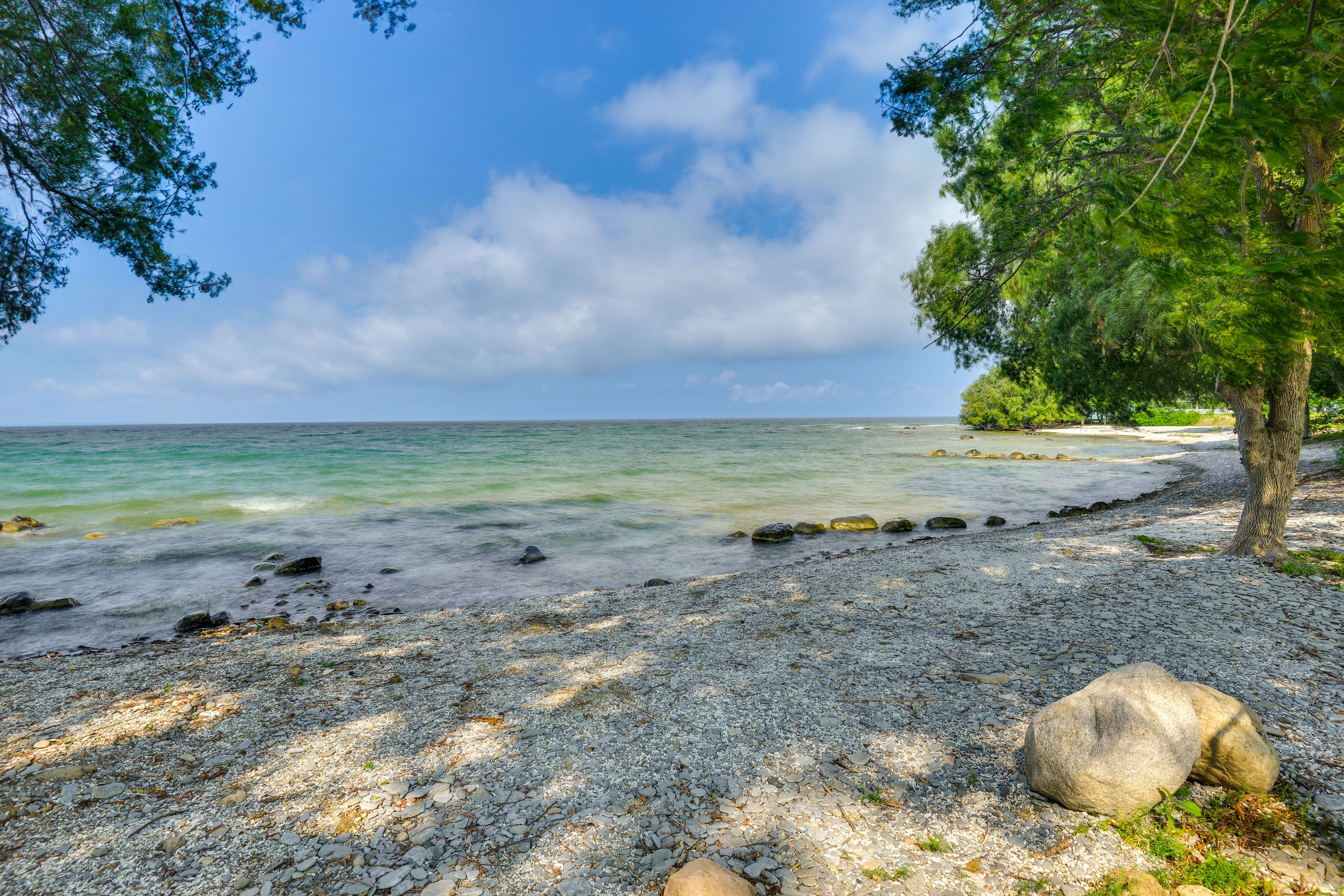 Lake Ontario | On-Site Access | 2-Story Home