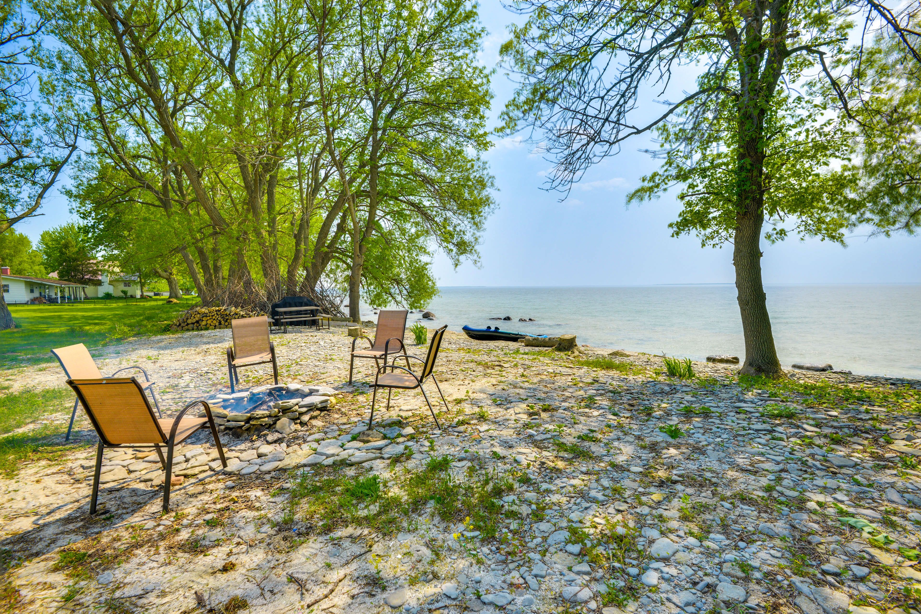 Lakefront Property | Fire Pit