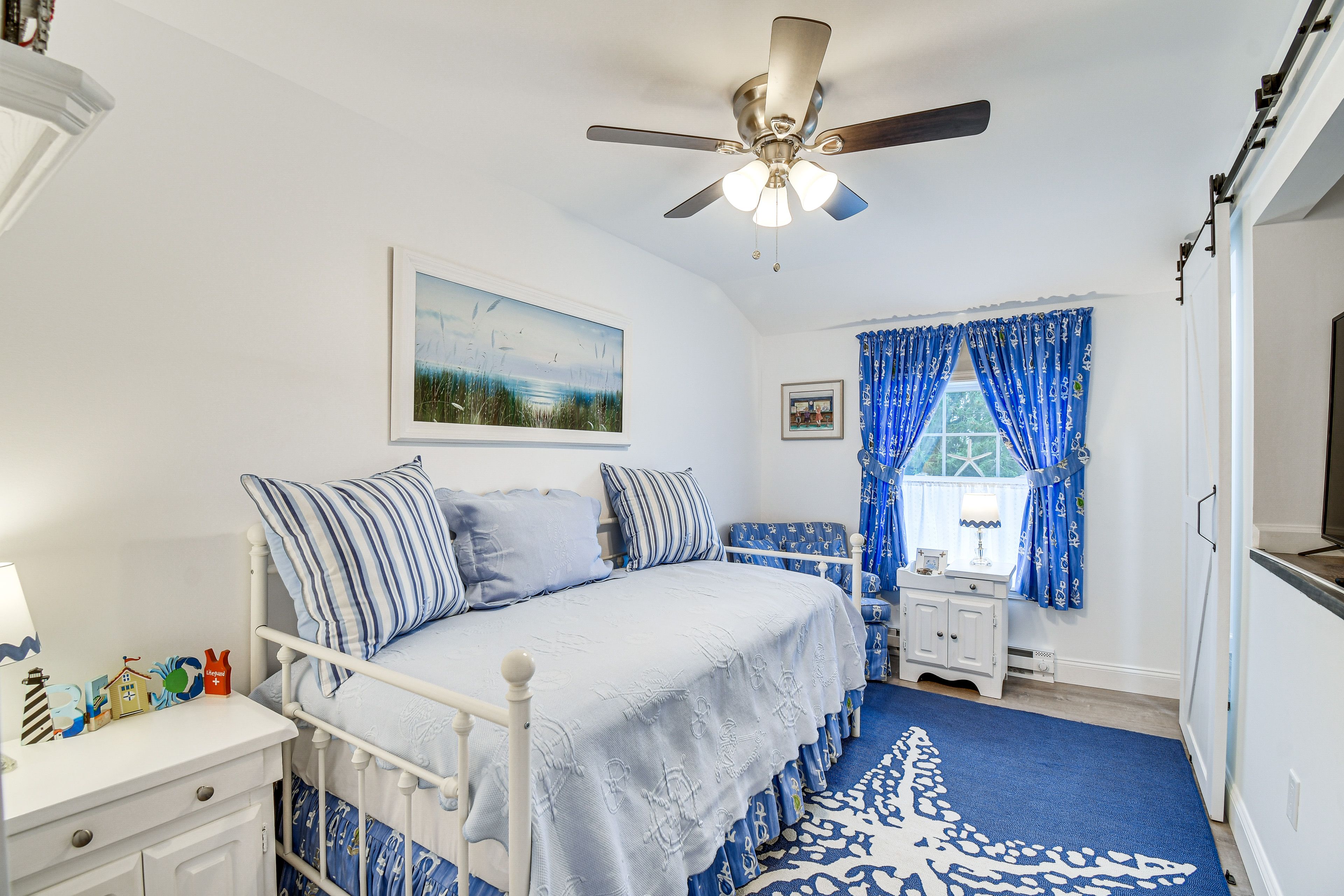 Bedroom 5 (Access via Bedroom 4) | 2nd Floor | Twin Daybed w/ Twin Trundle