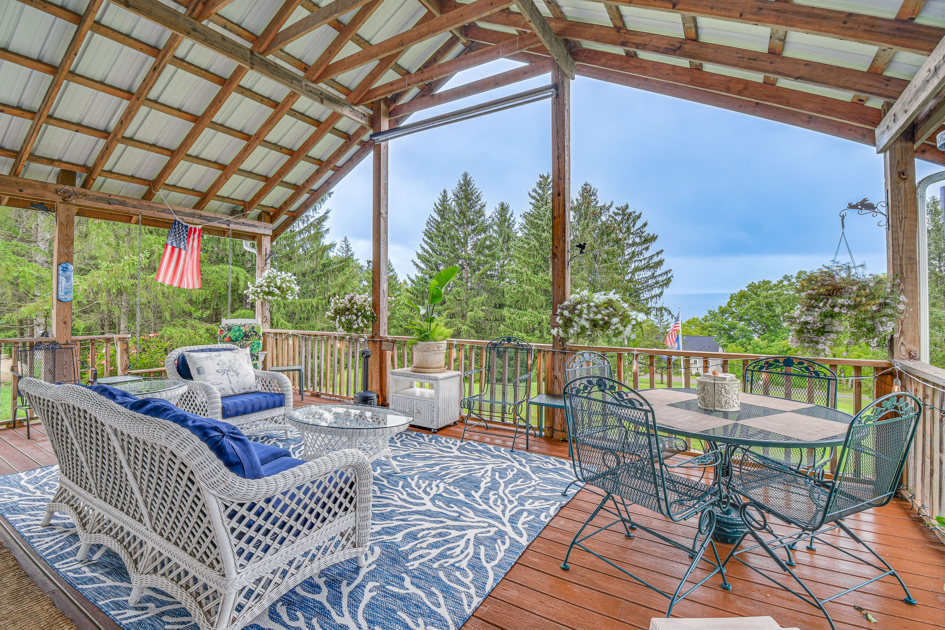 Burdett Vacation Rental | 5BR | 3.5BA | 2,600 Sq Ft | Step-Free Entry