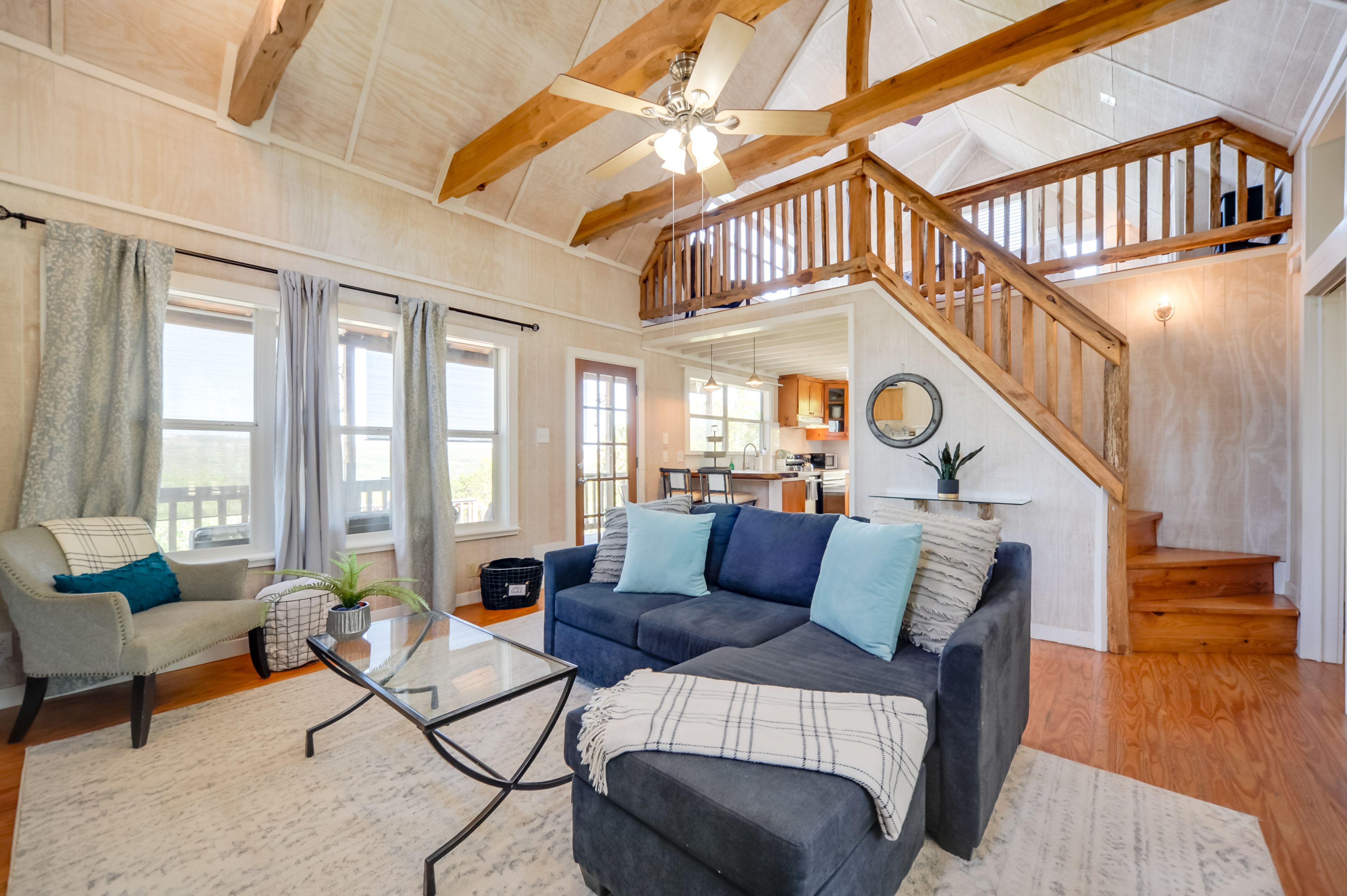 Living Room | 1st Floor | Queen Sleeper Sofa | Free WiFi | Smart TV