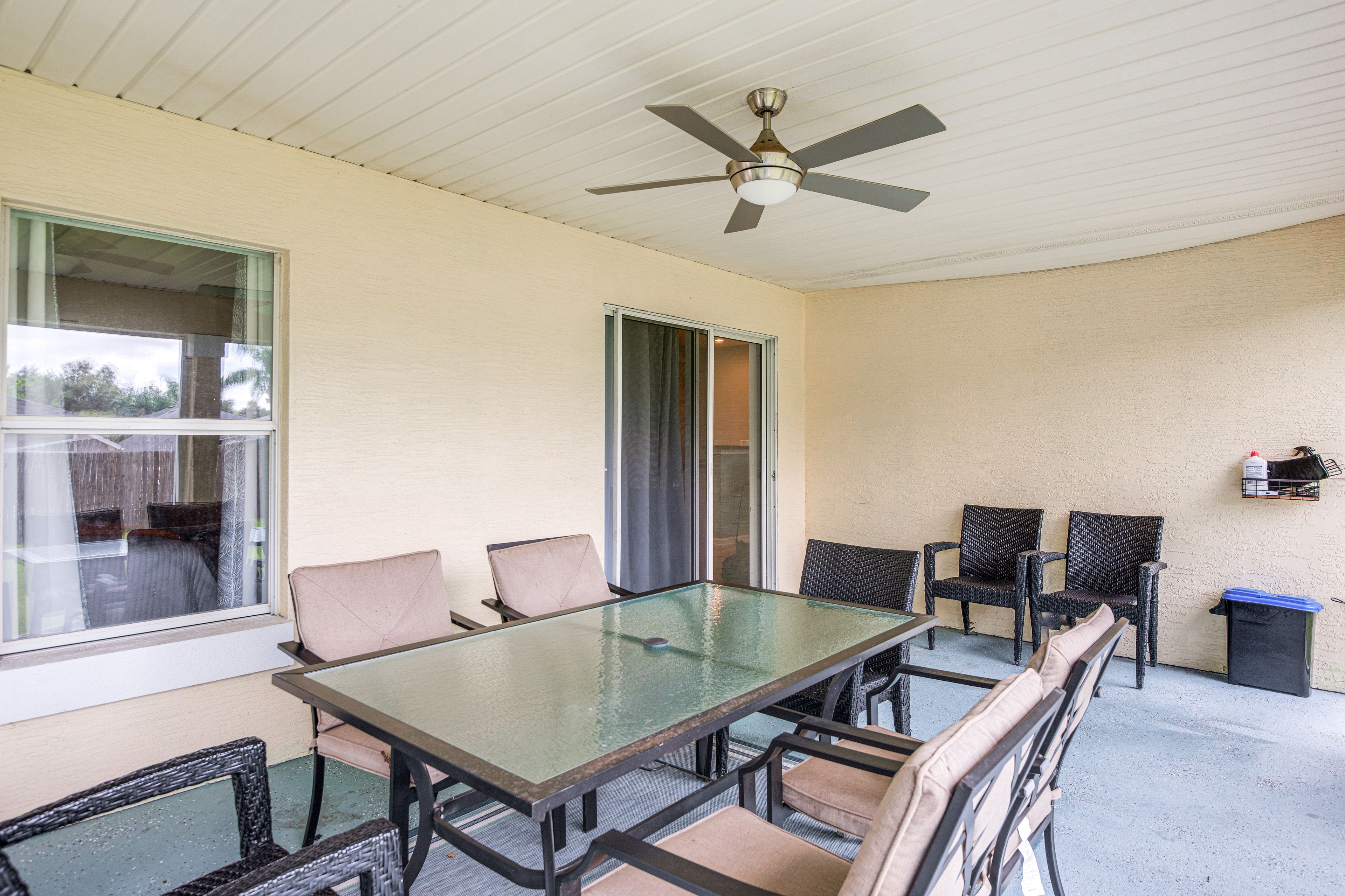 Screened-In Lanai