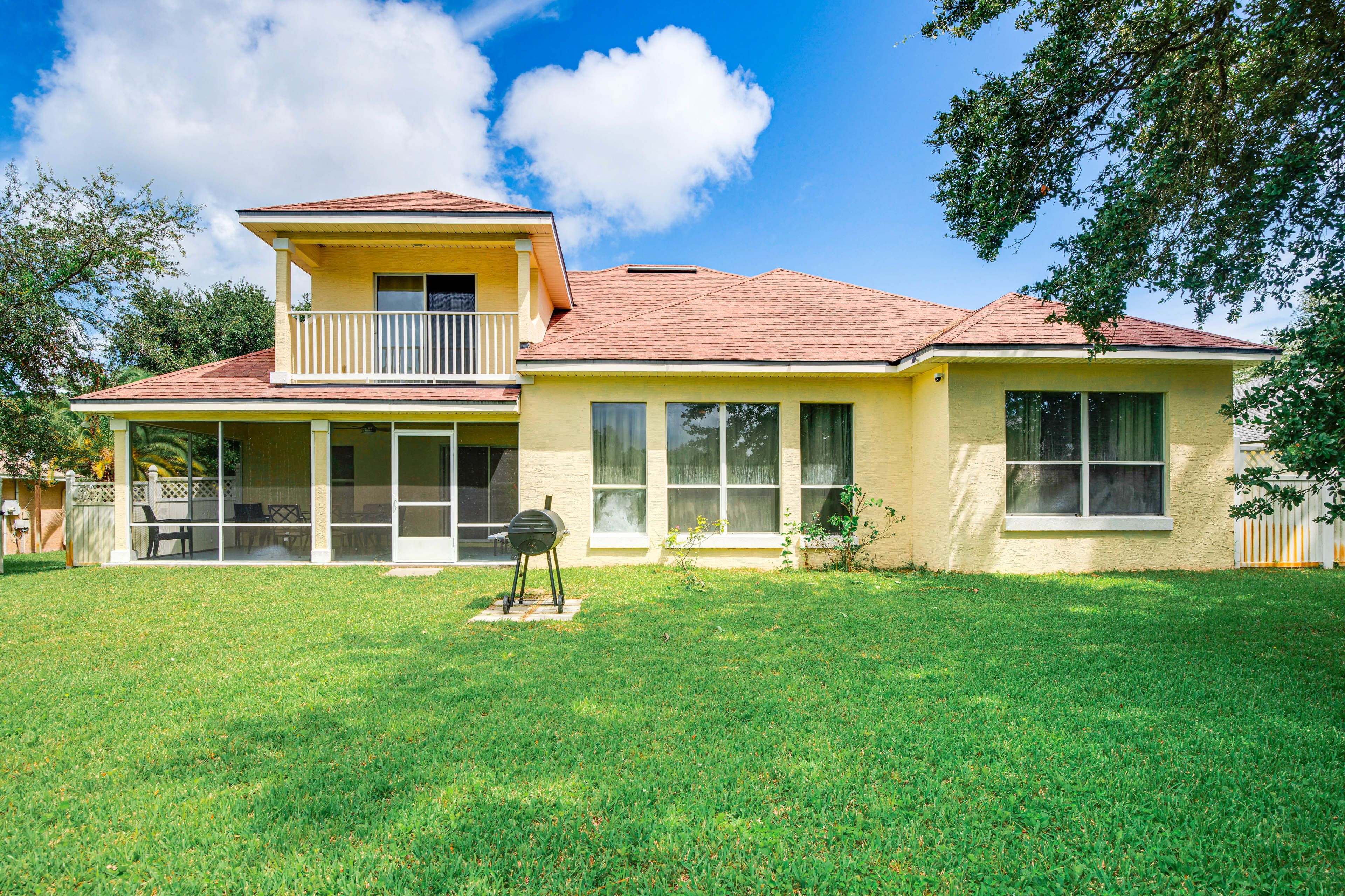 Private Yard | 2-Story Home | Charcoal Grill