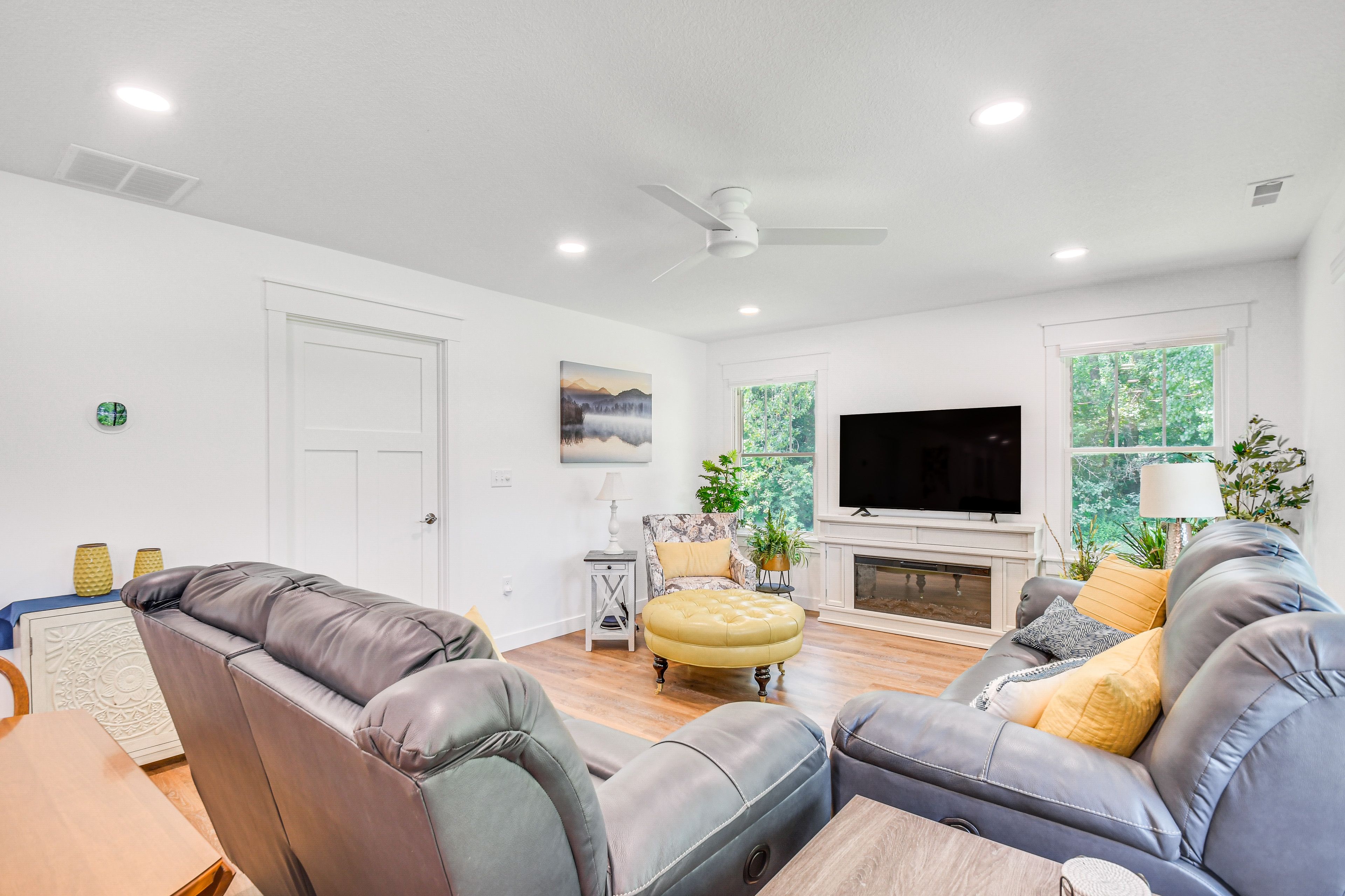Living Room | Open Floor Plan
