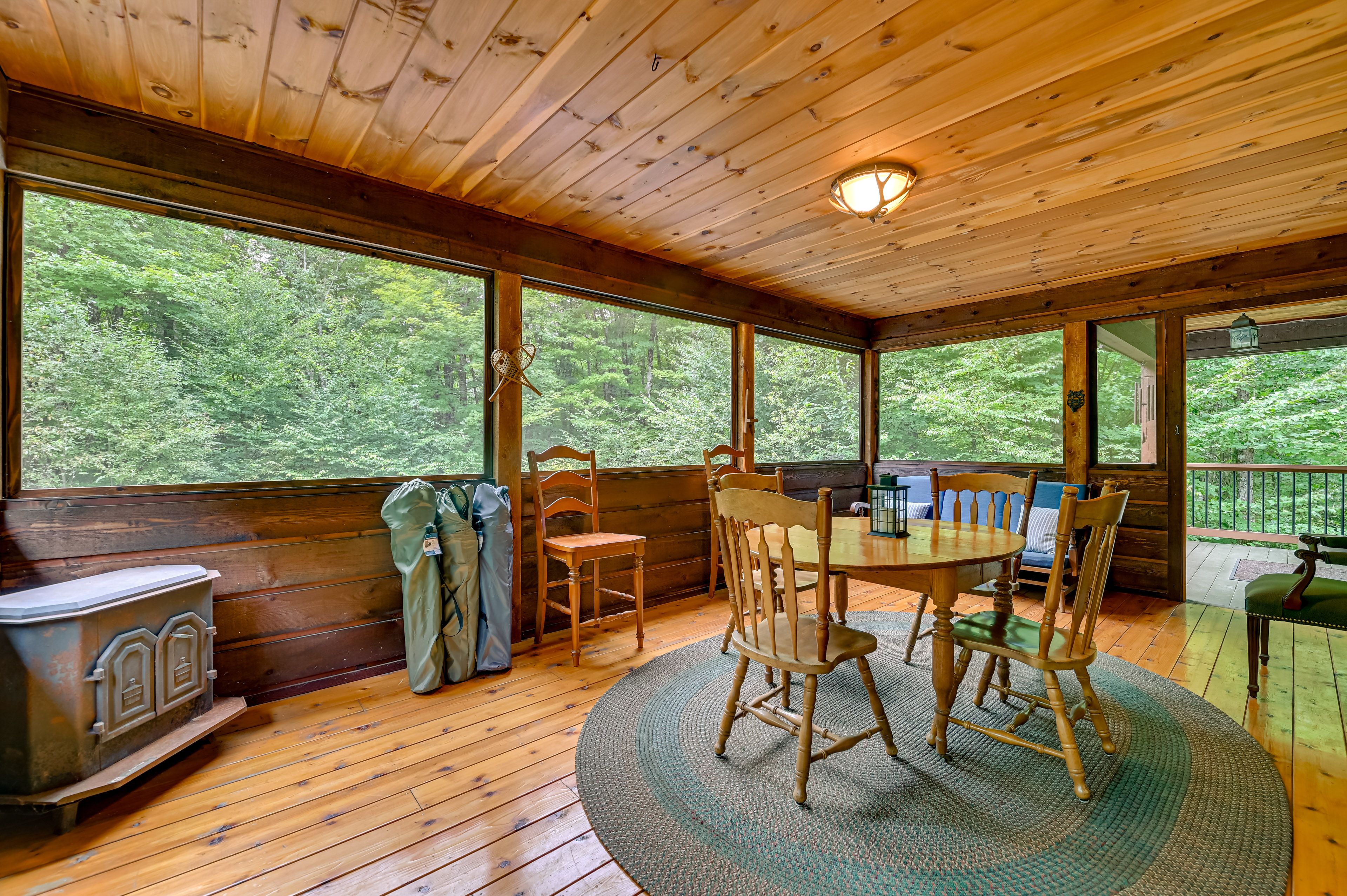 Screened Porch | Patio | Gas Grill | Fire Pit | 3-Story Cabin