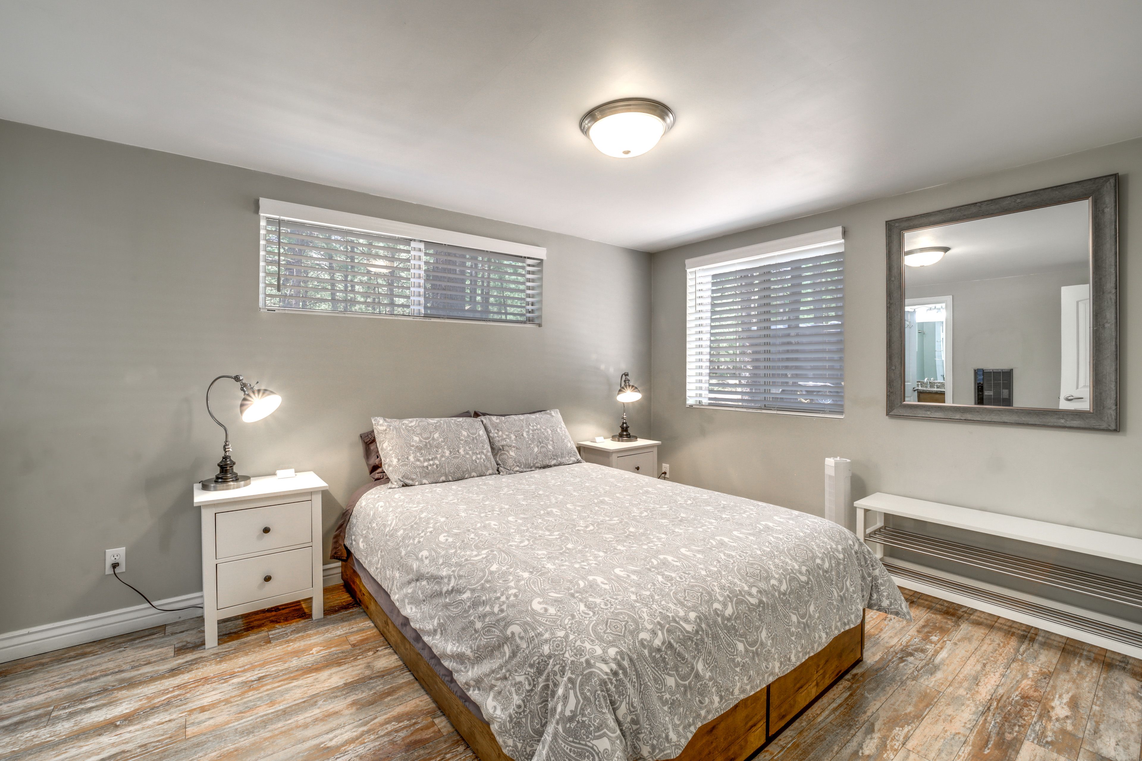 Bedroom 2 | Queen Bed | En-Suite Bathroom | 1st Floor
