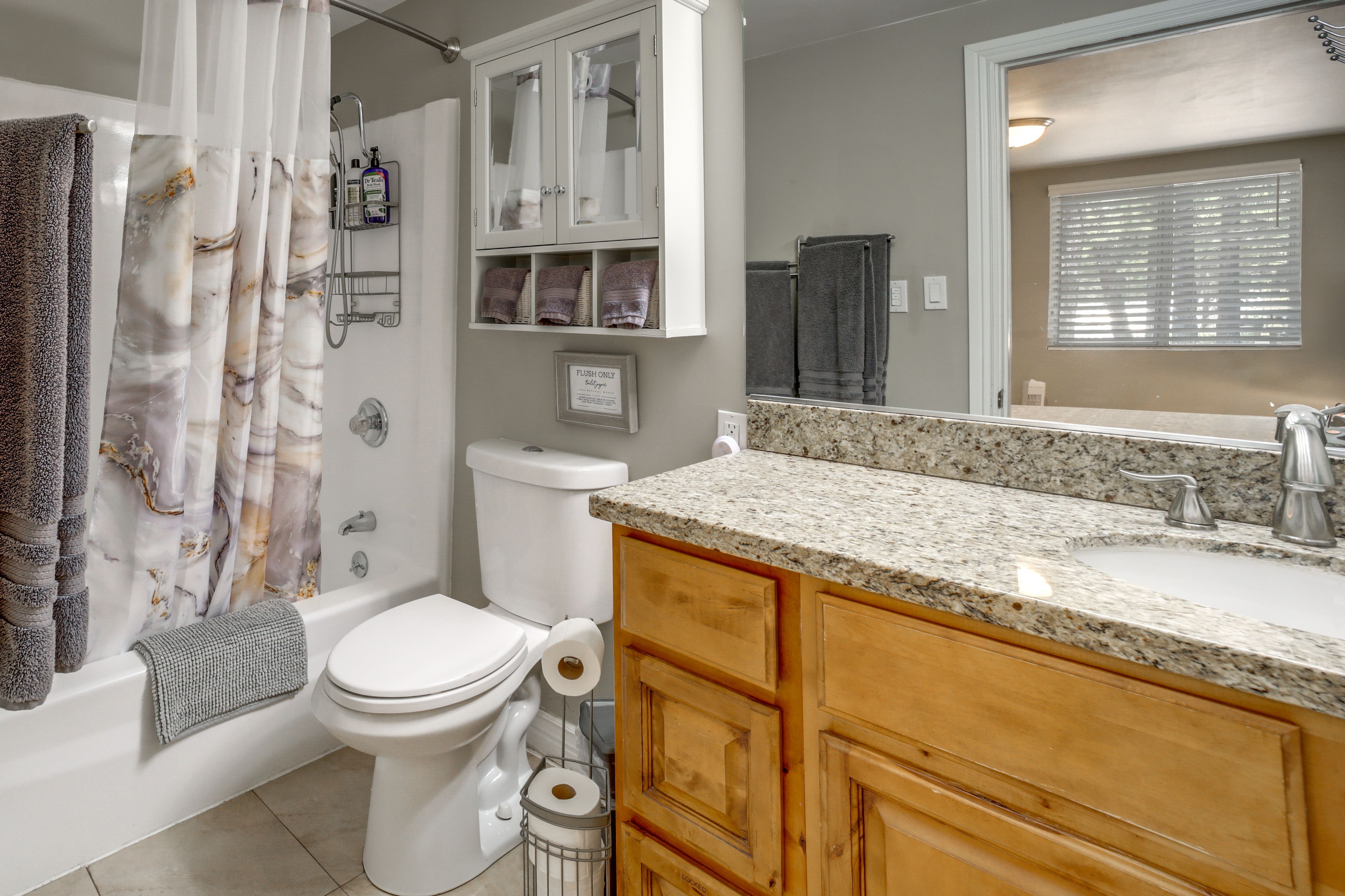 En-Suite Bathroom | Towels Provided | 1st Floor
