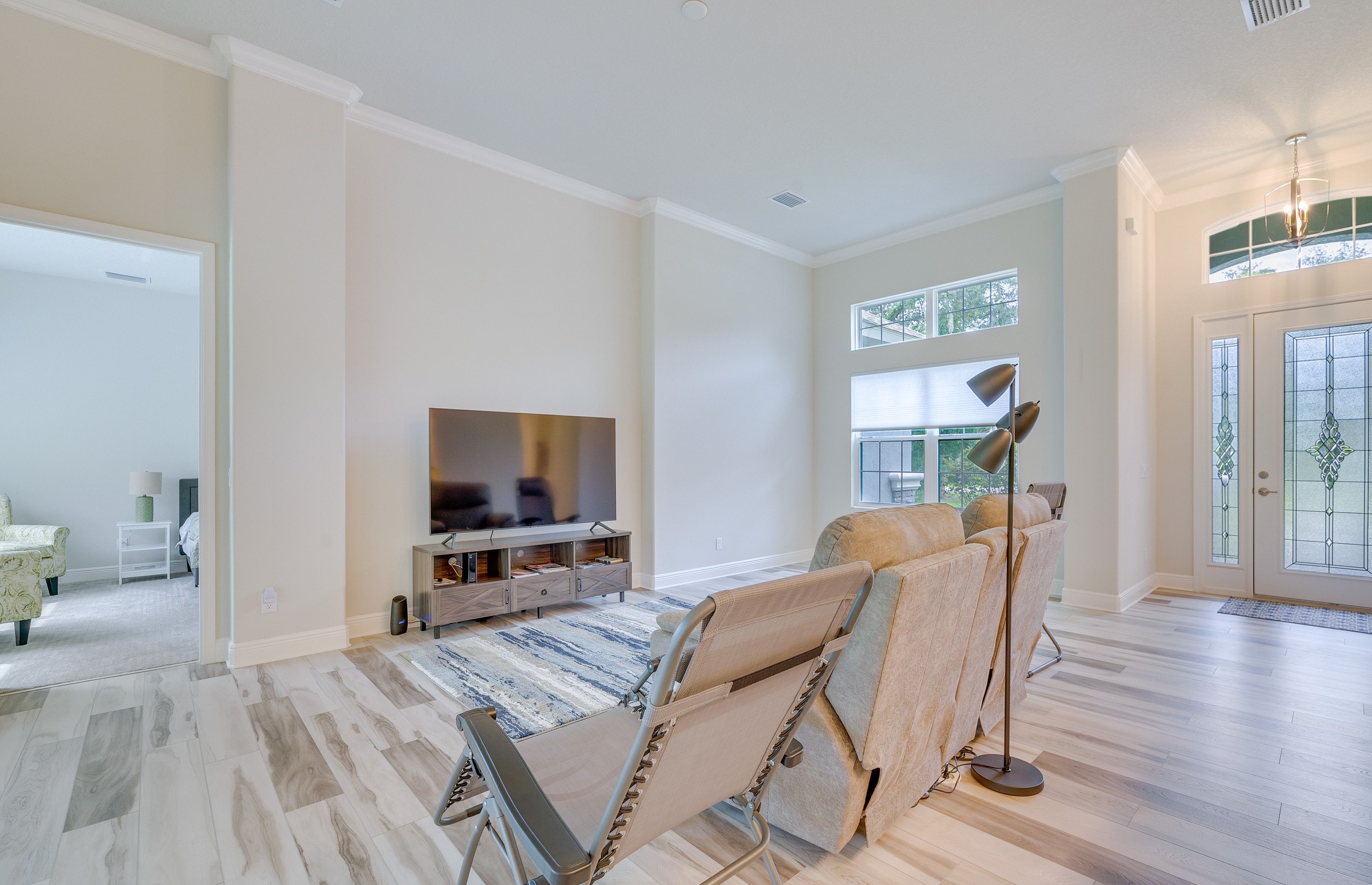 Living Room | Smart TV