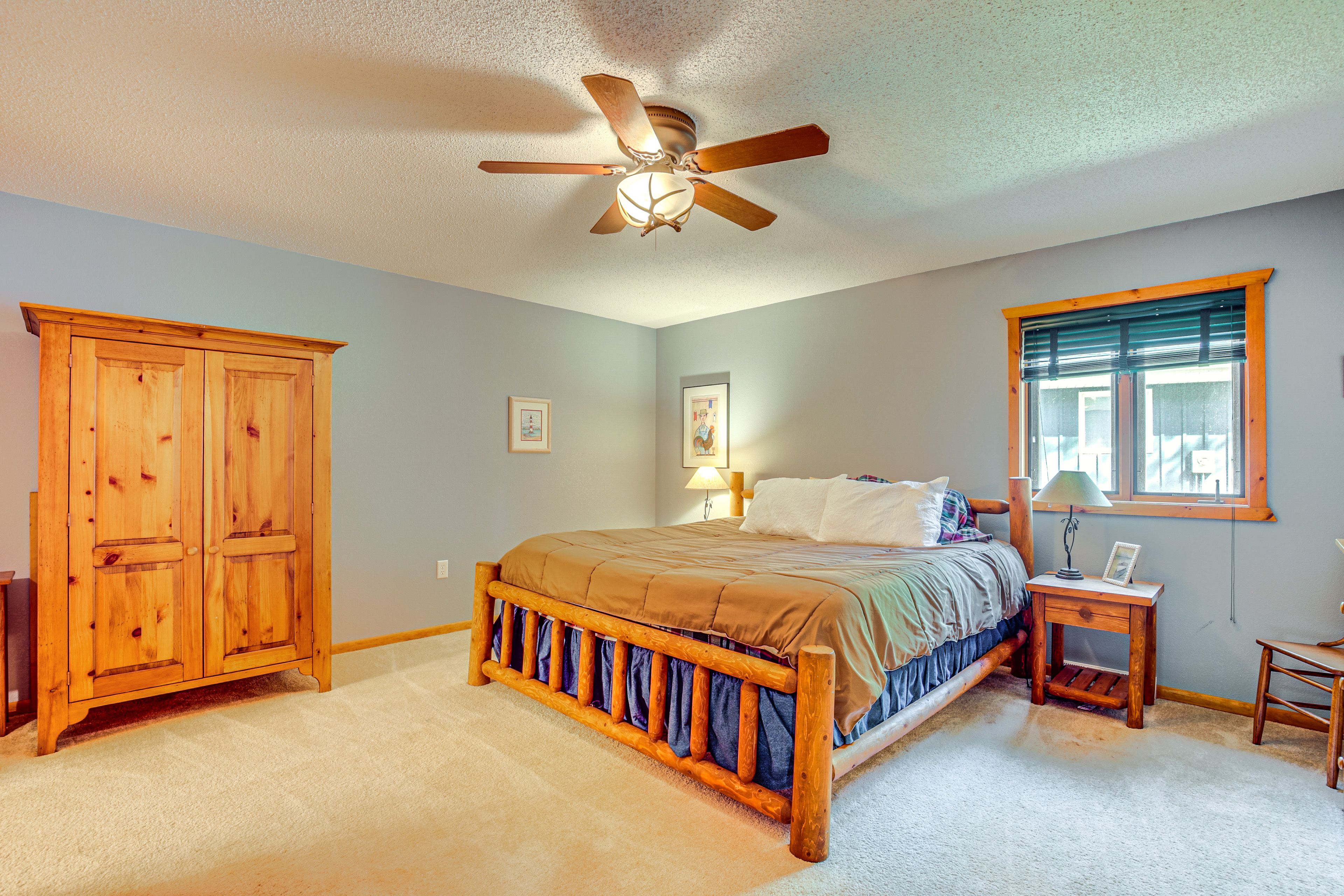 Bedroom 1 | King Bed | Linens Provided | Main Level