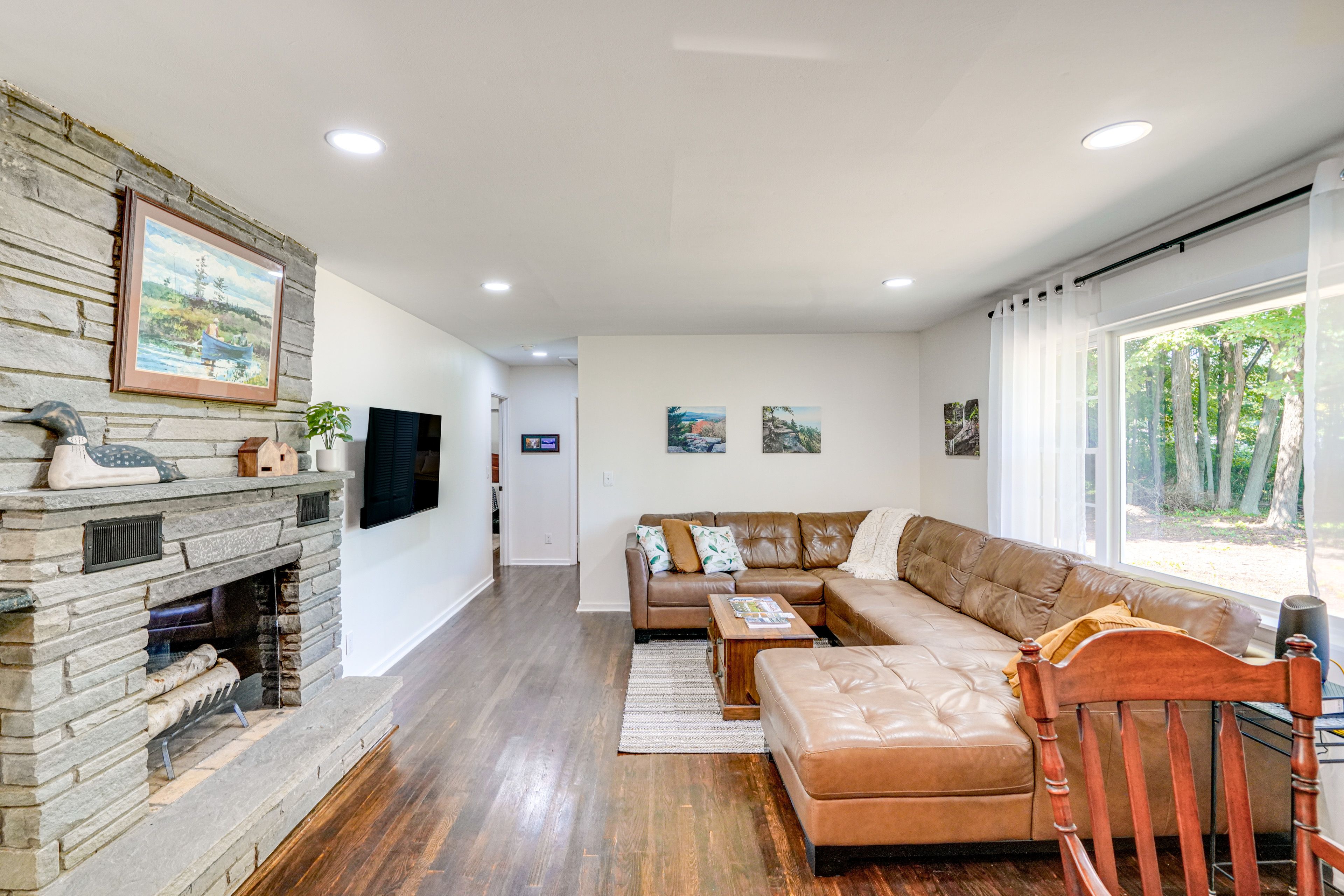 Living Room | Smart TV