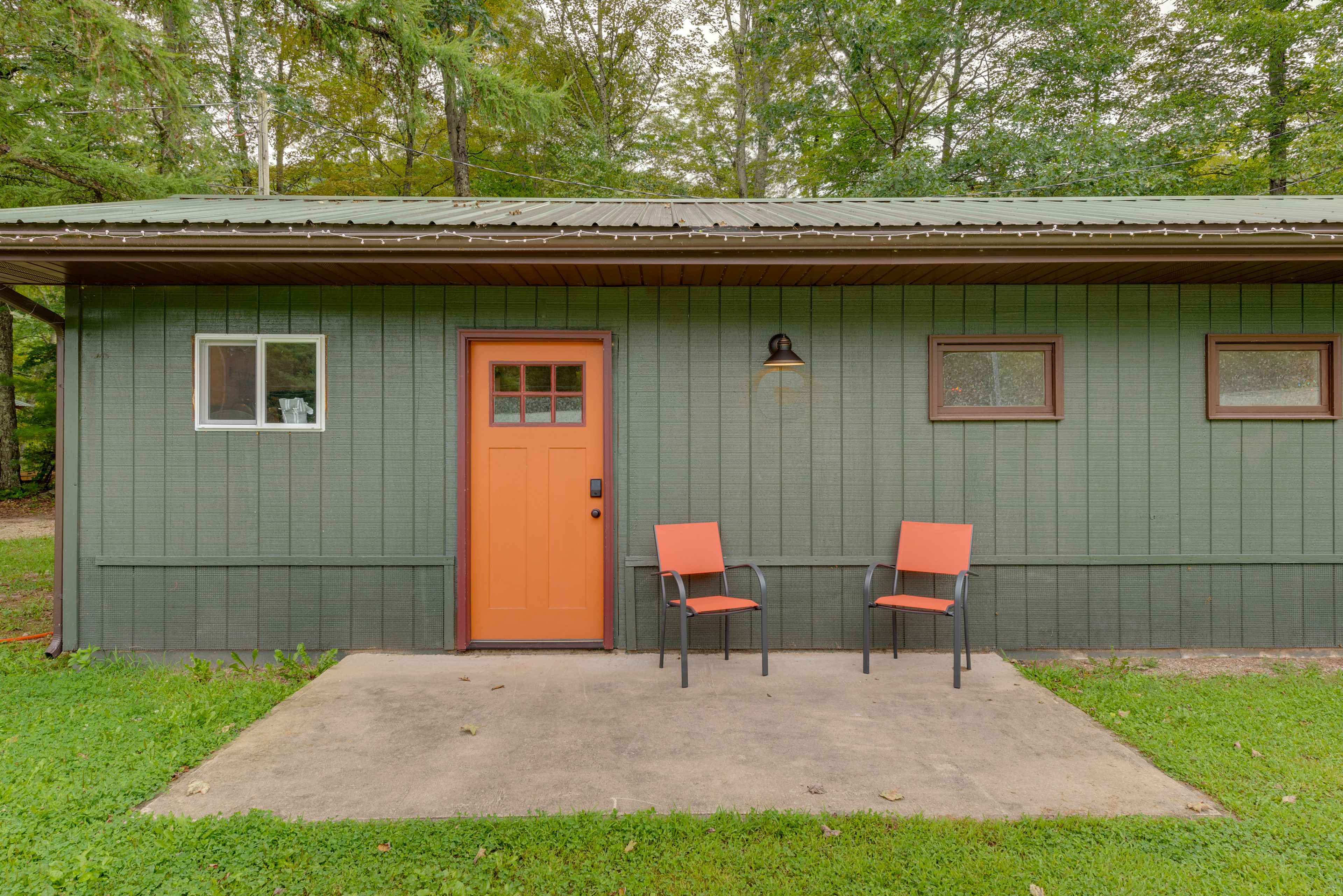 Front Patio | Seating