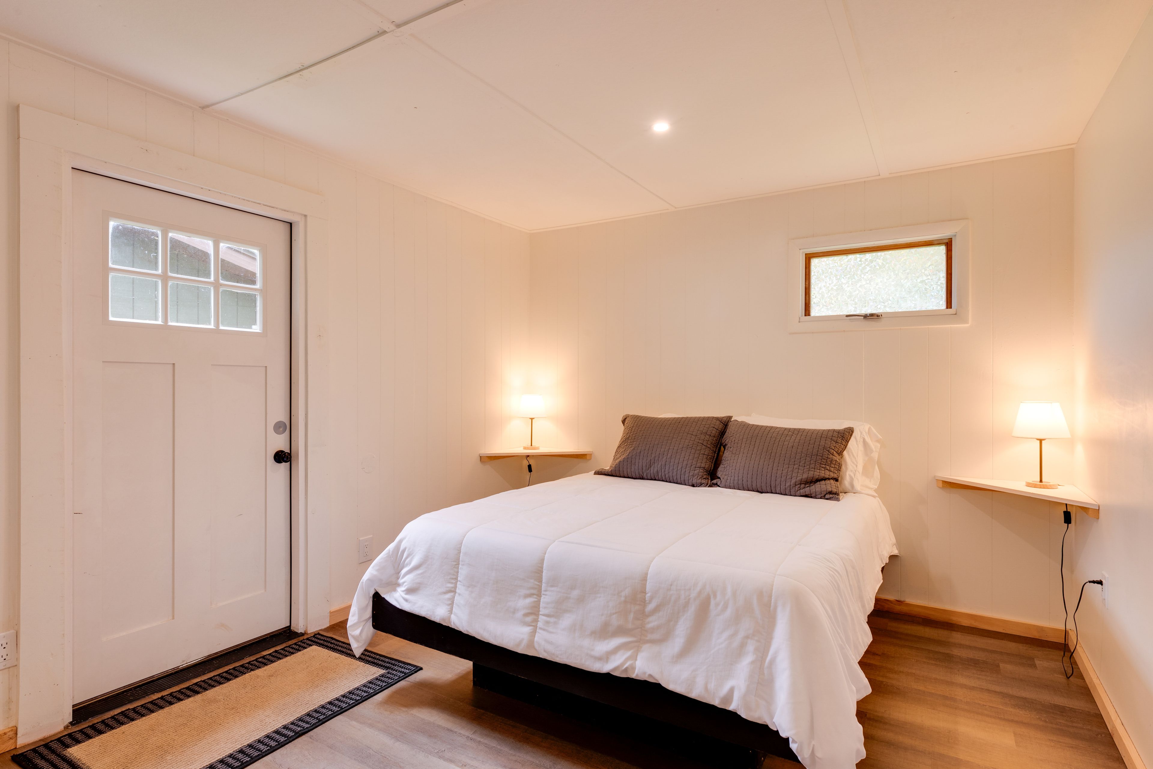 Bedroom 2 | Queen Bed