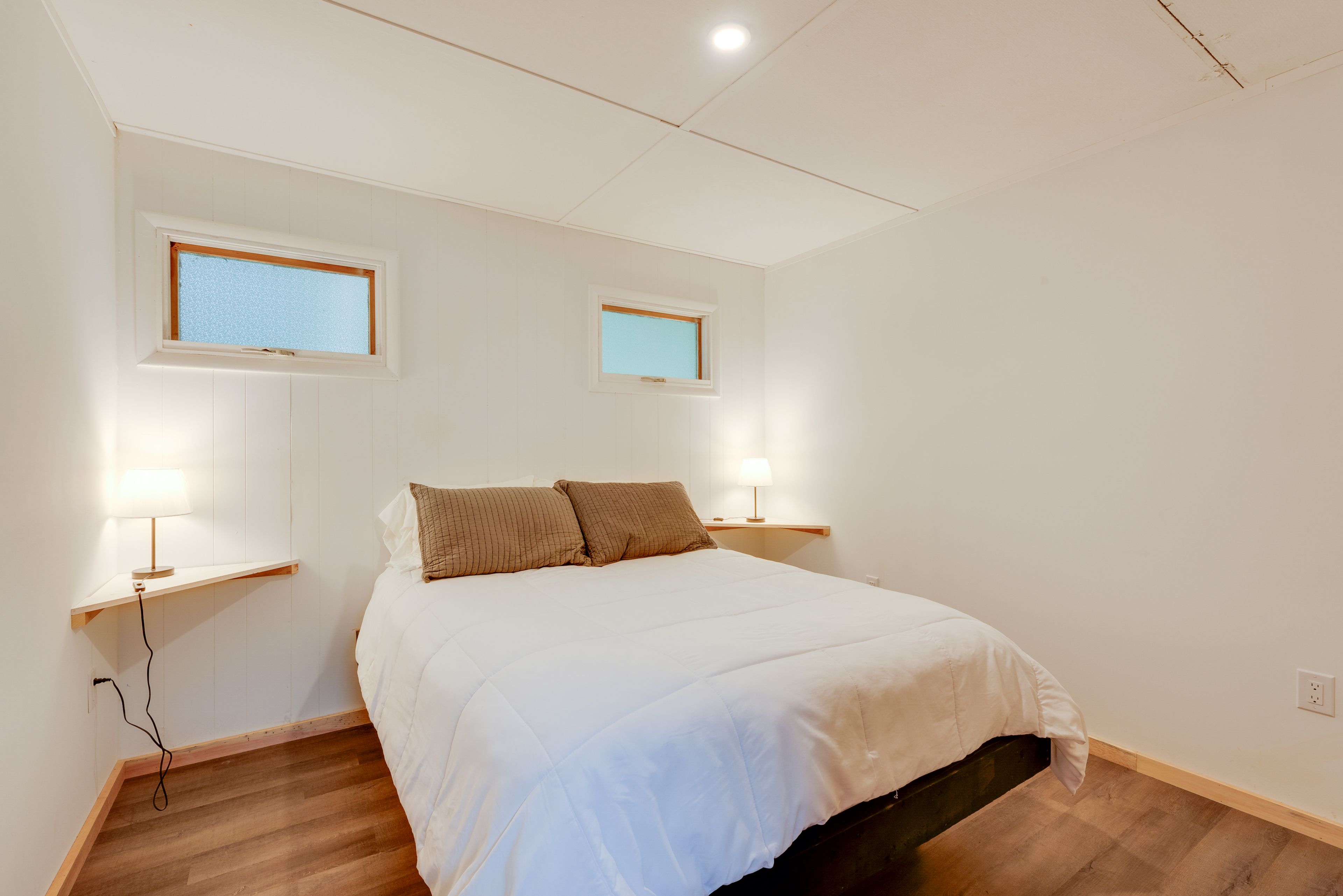 Bedroom 1 | Queen Bed | Linens Provided