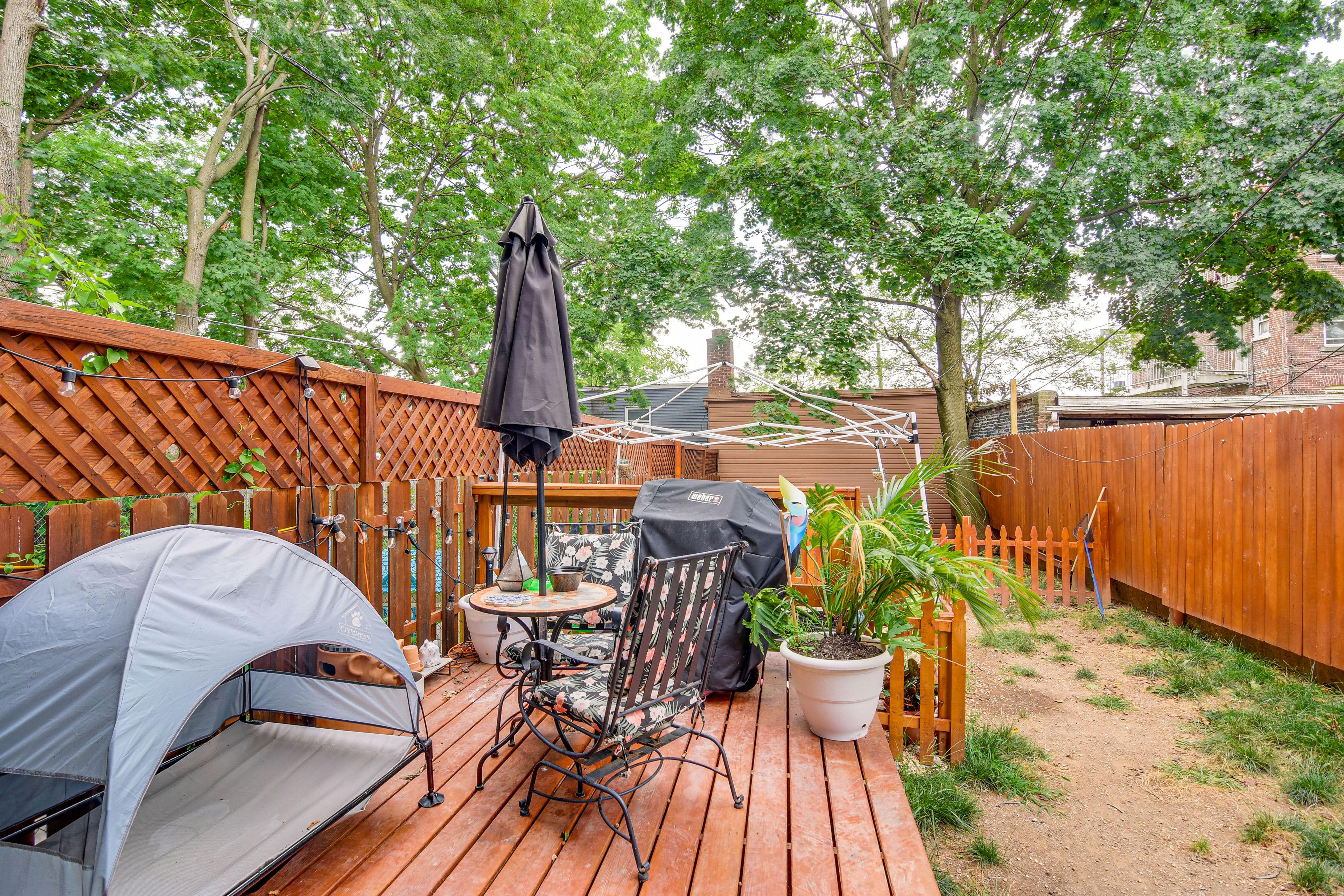 Shared Yard & Deck