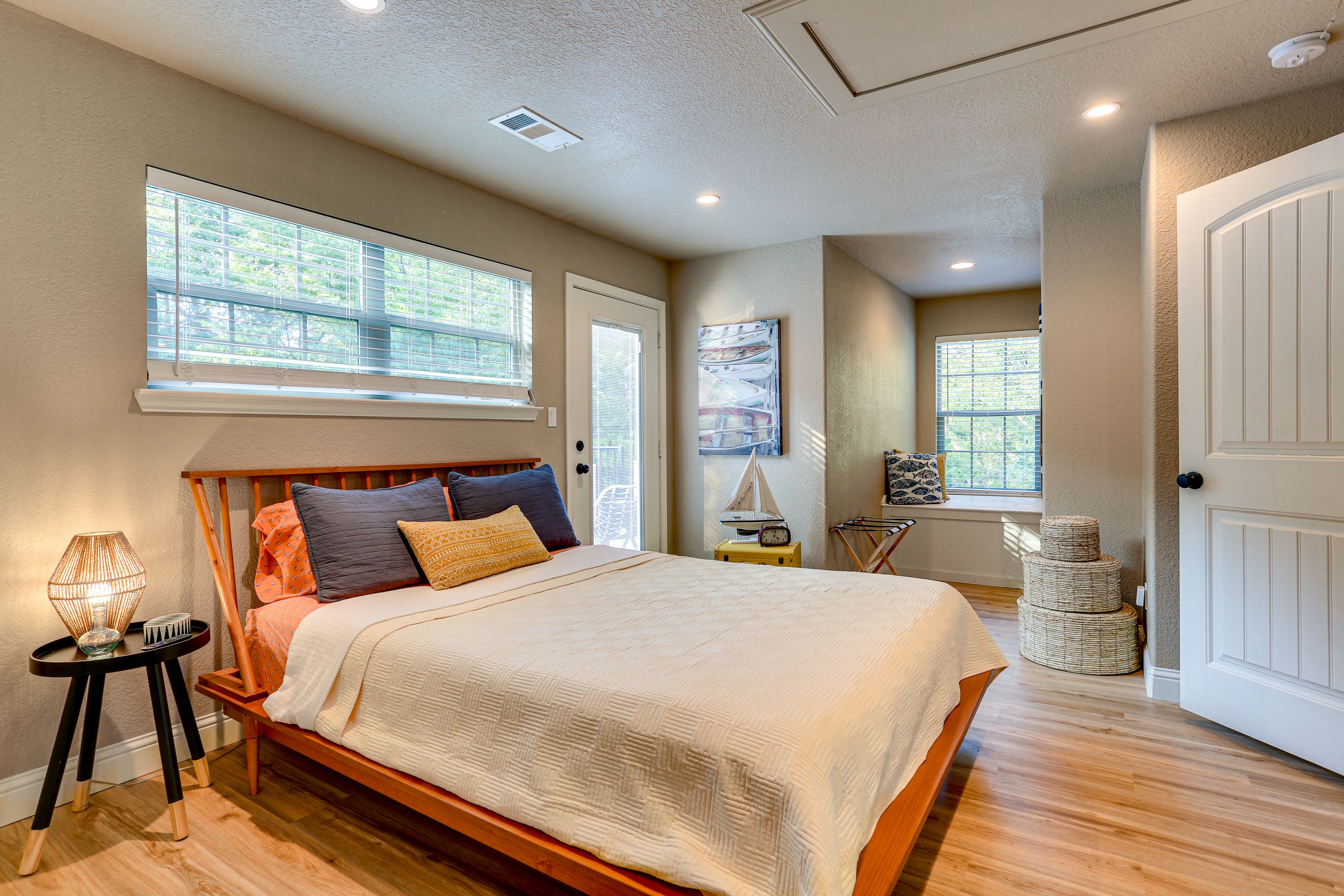 Bedroom 2 | 2nd Floor | Queen Bed | Linens Provided | Smart TV