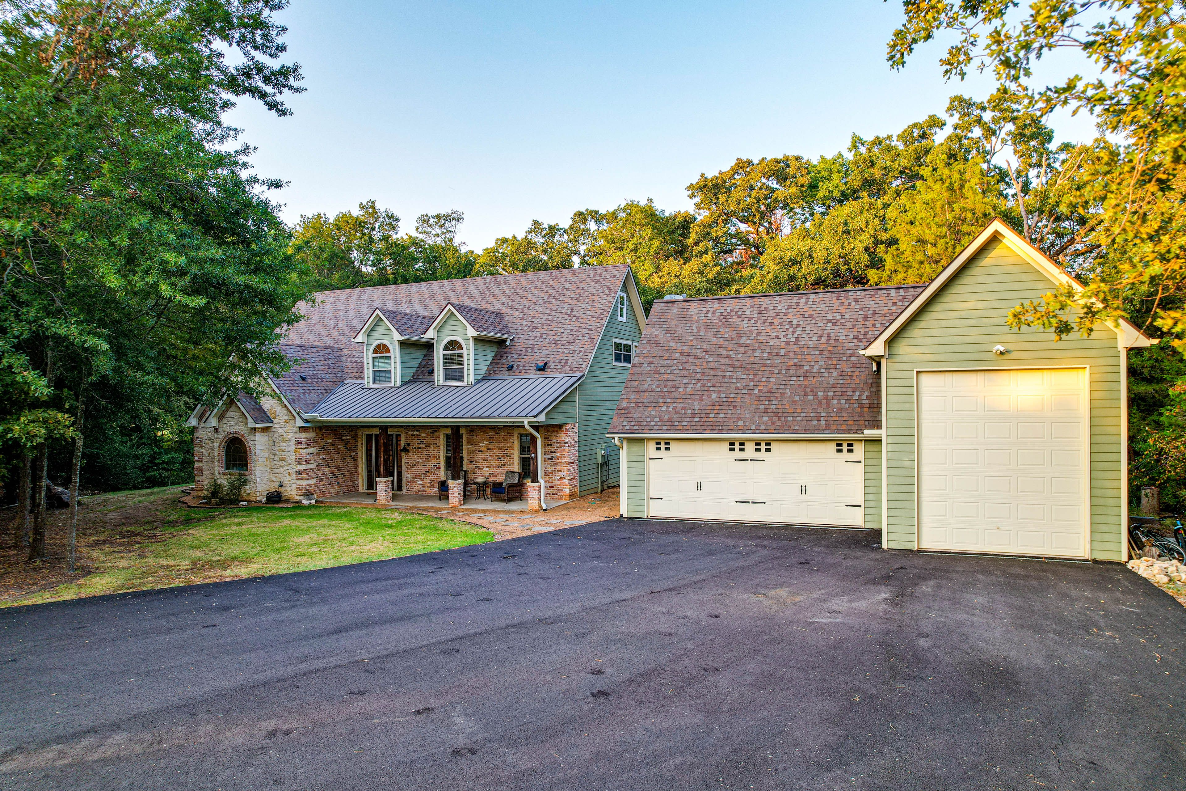 Garage (2 Vehicles) | Driveway (4 Vehicles) | RV/Trailer Parking Allowed