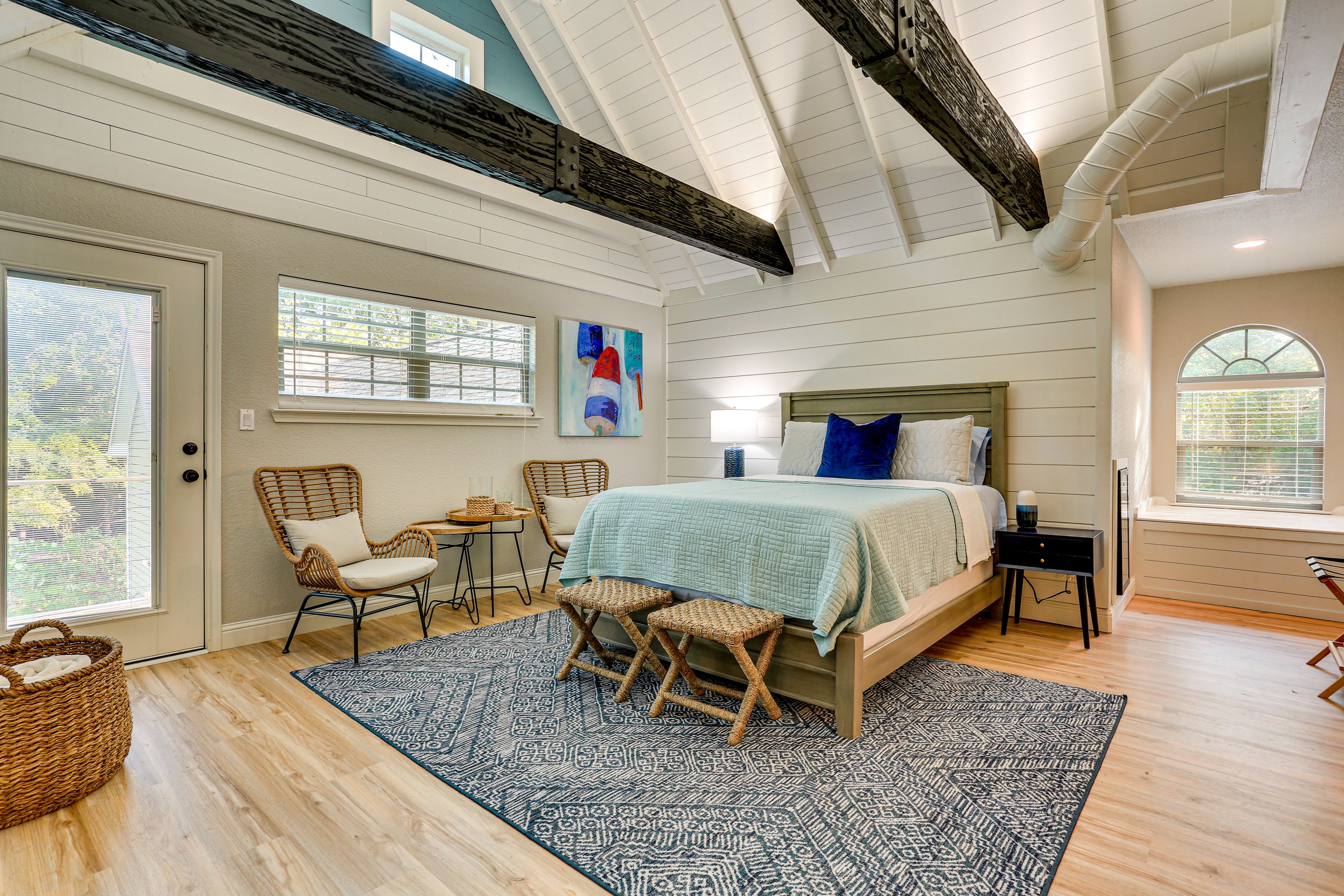 Bedroom 1 | 2nd Floor | Queen Bed | Smart TV | Electric Fireplace