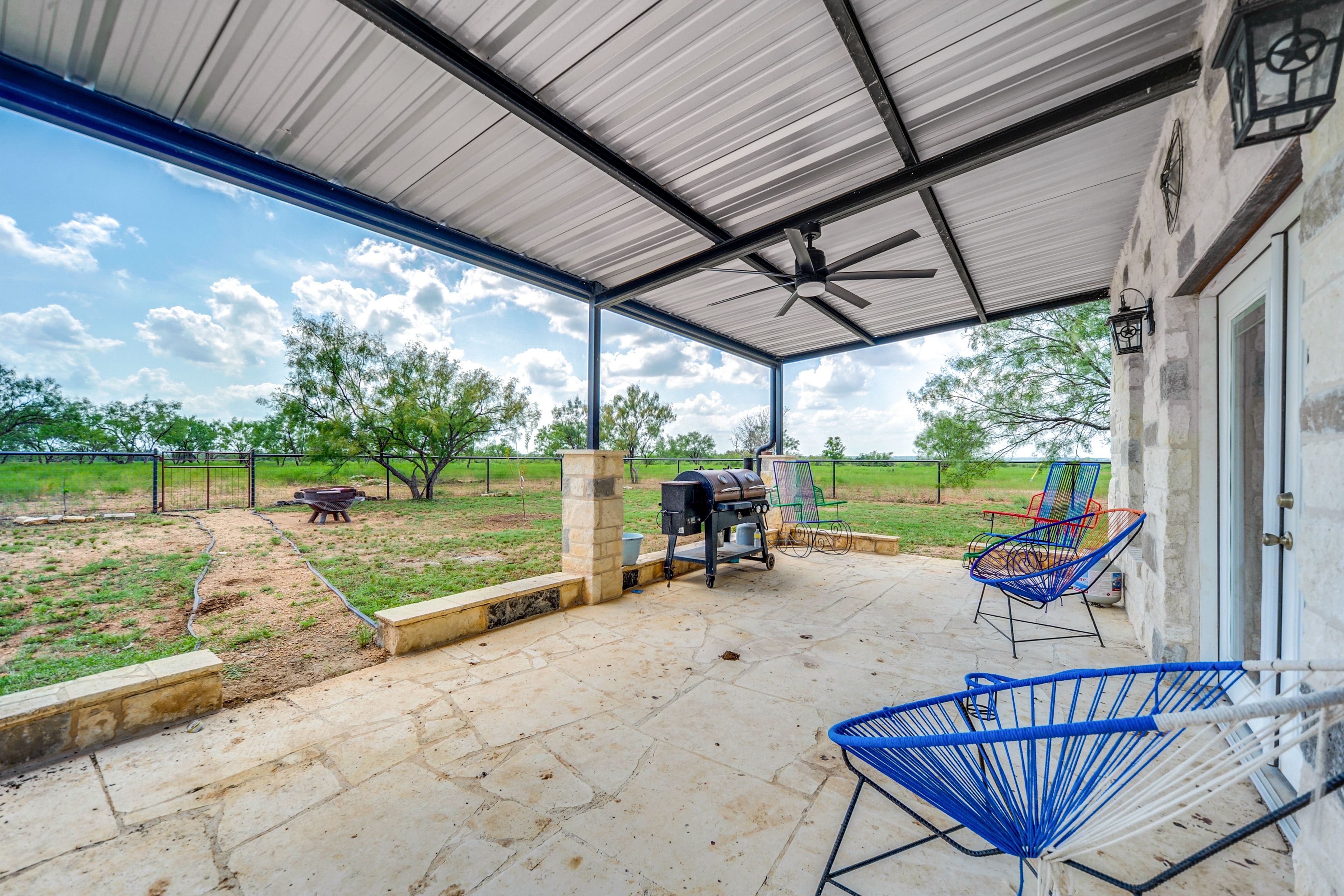 Covered Patio | Smoker