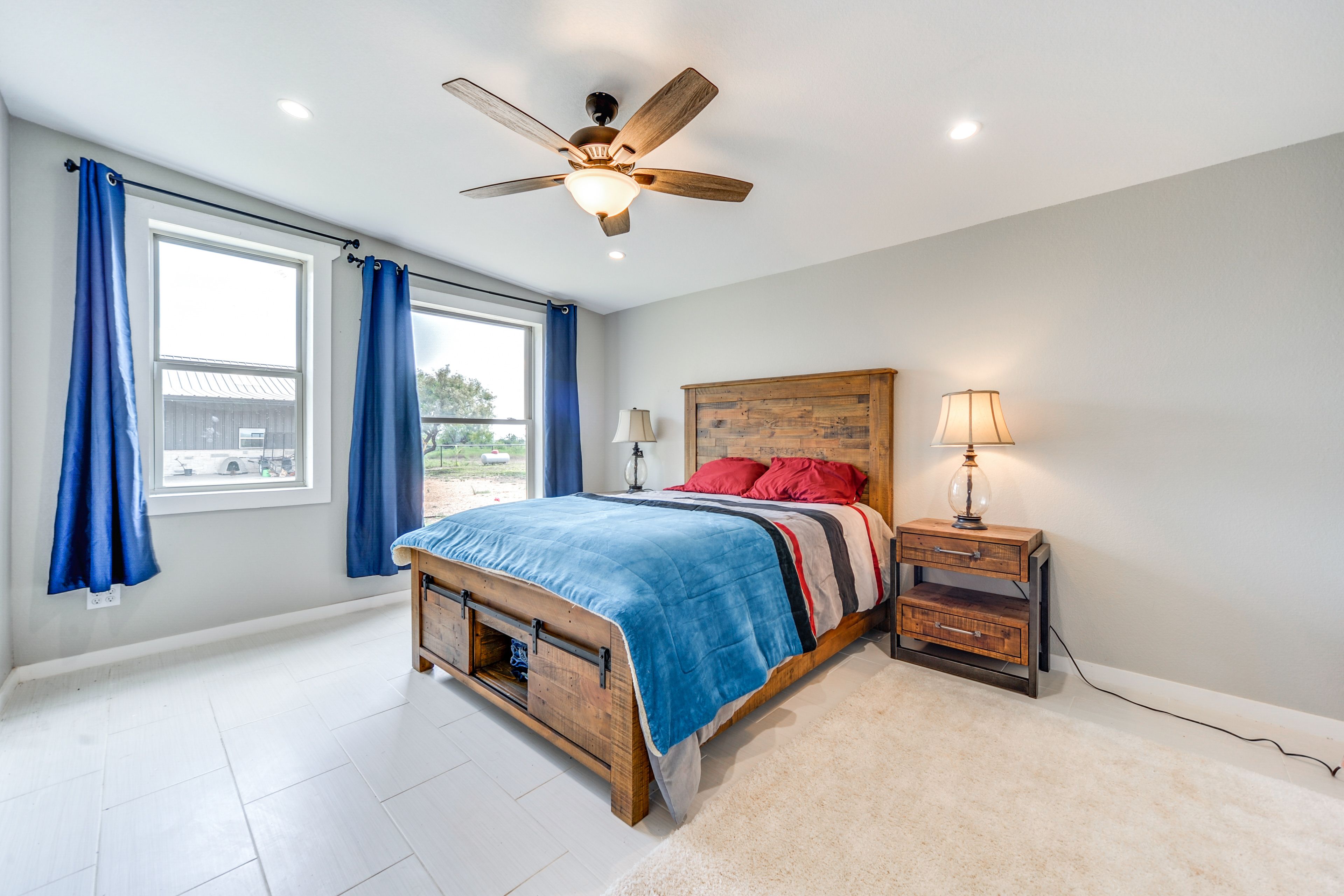 Bedroom 1 | Queen Bed | Linens Provided
