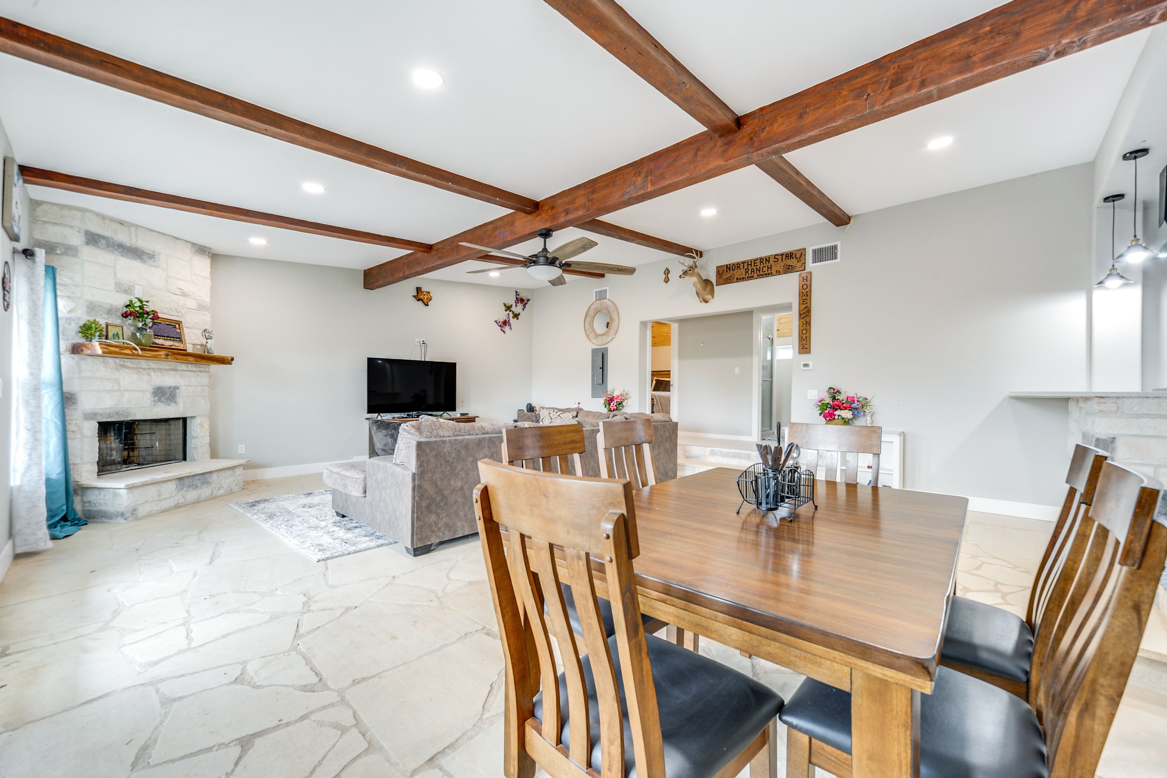 Rochelle Vacation Rental | 3BR | 1BA | 1,200 Sq Ft | 3 Steps Required