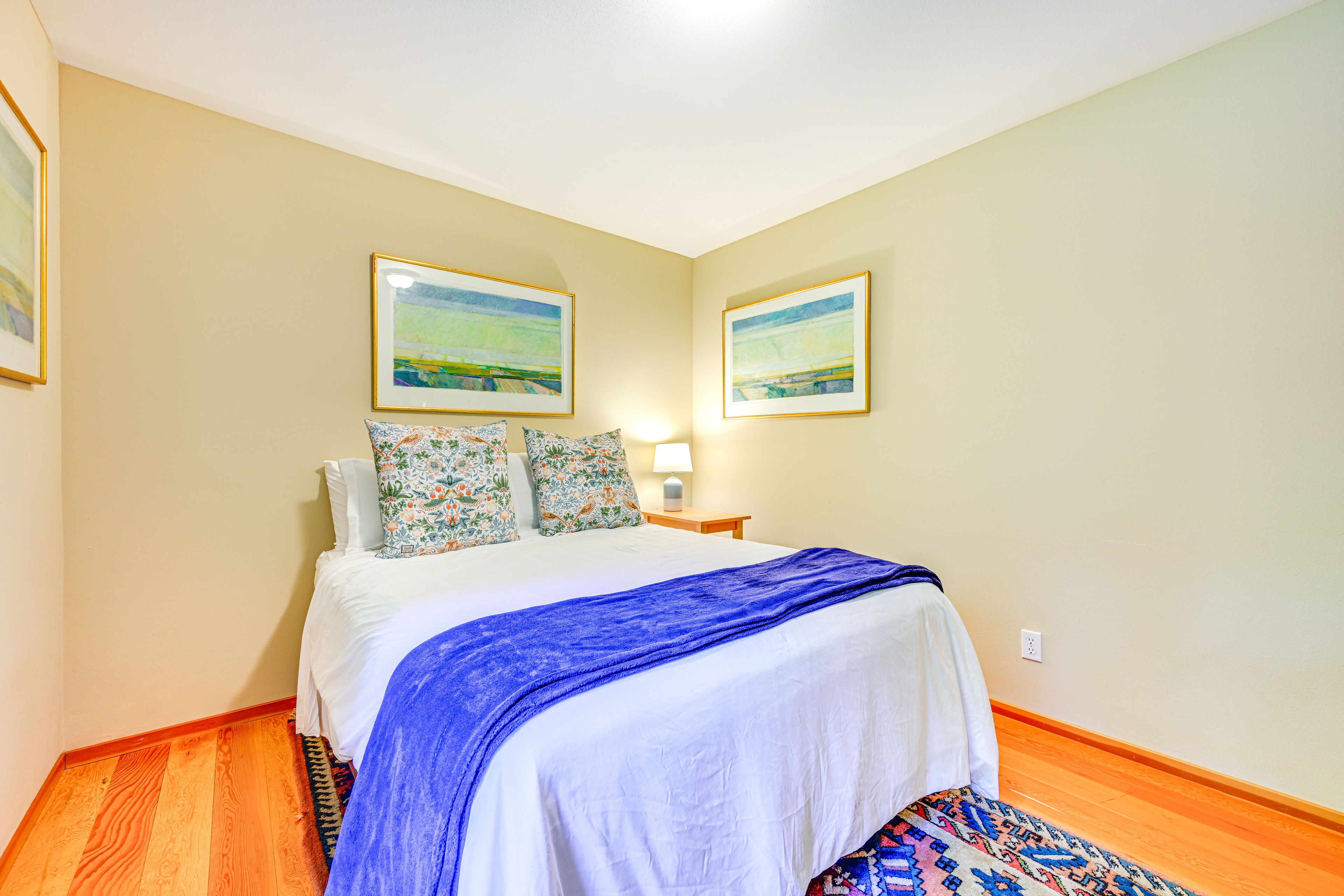 Bedroom 2 | Queen Bed | 1st Floor