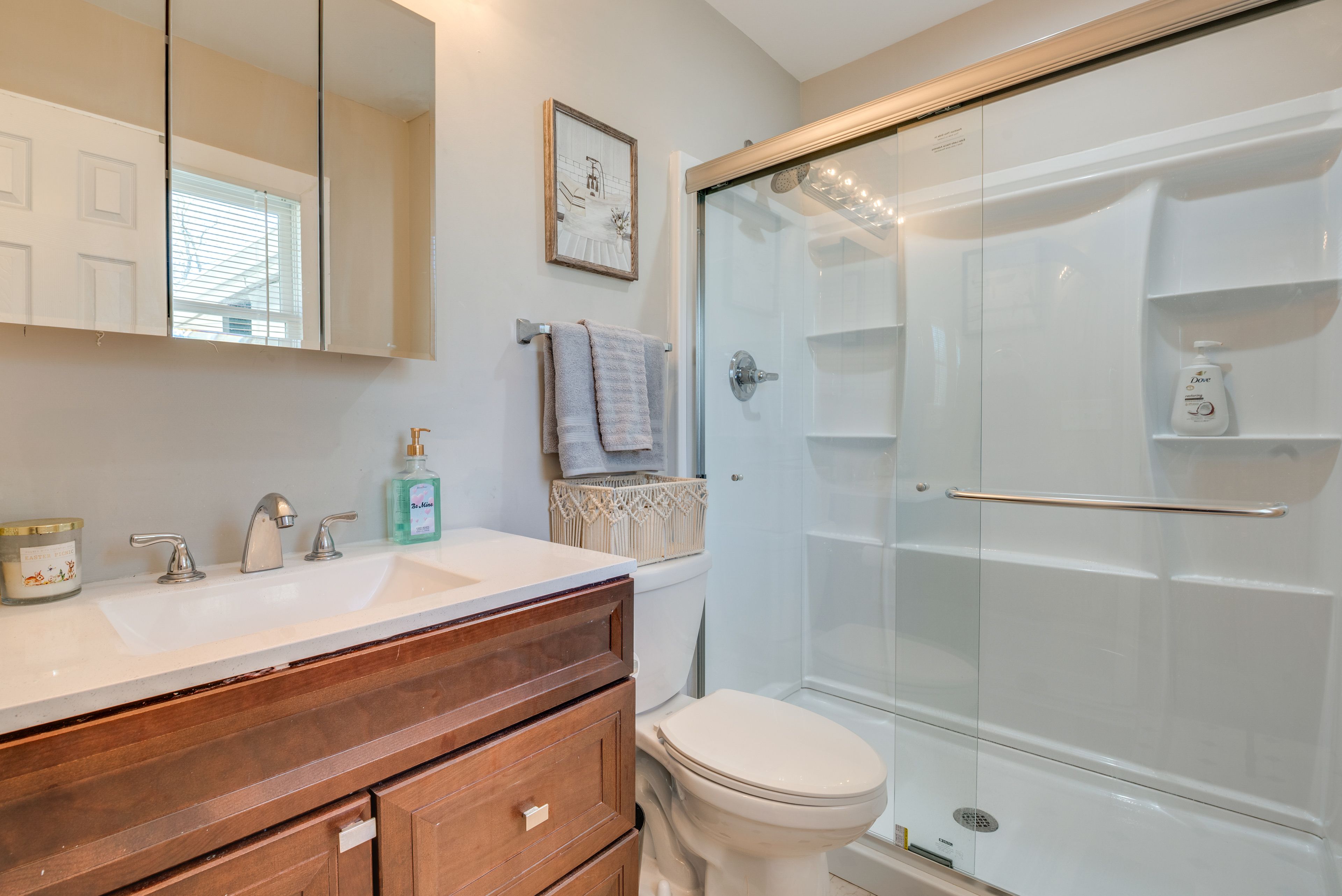 Full Bathroom