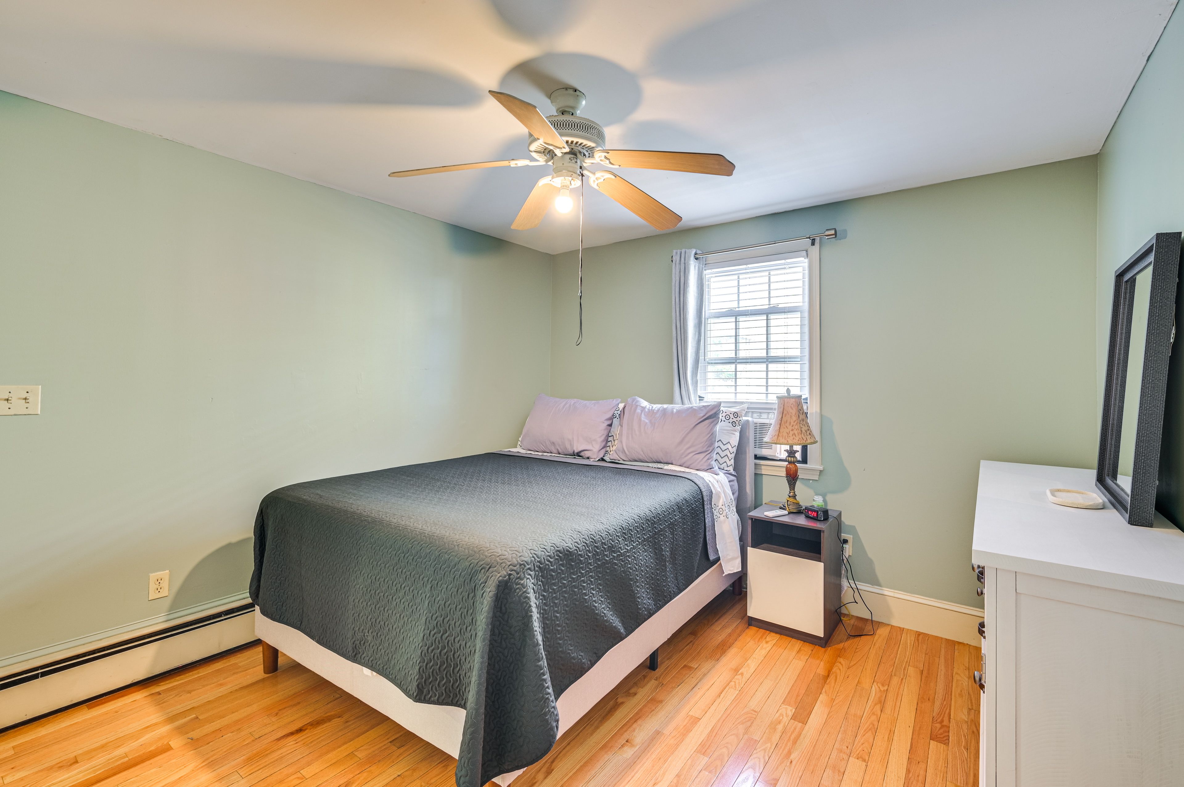 Bedroom 1 | Queen Bed | Linens Provided