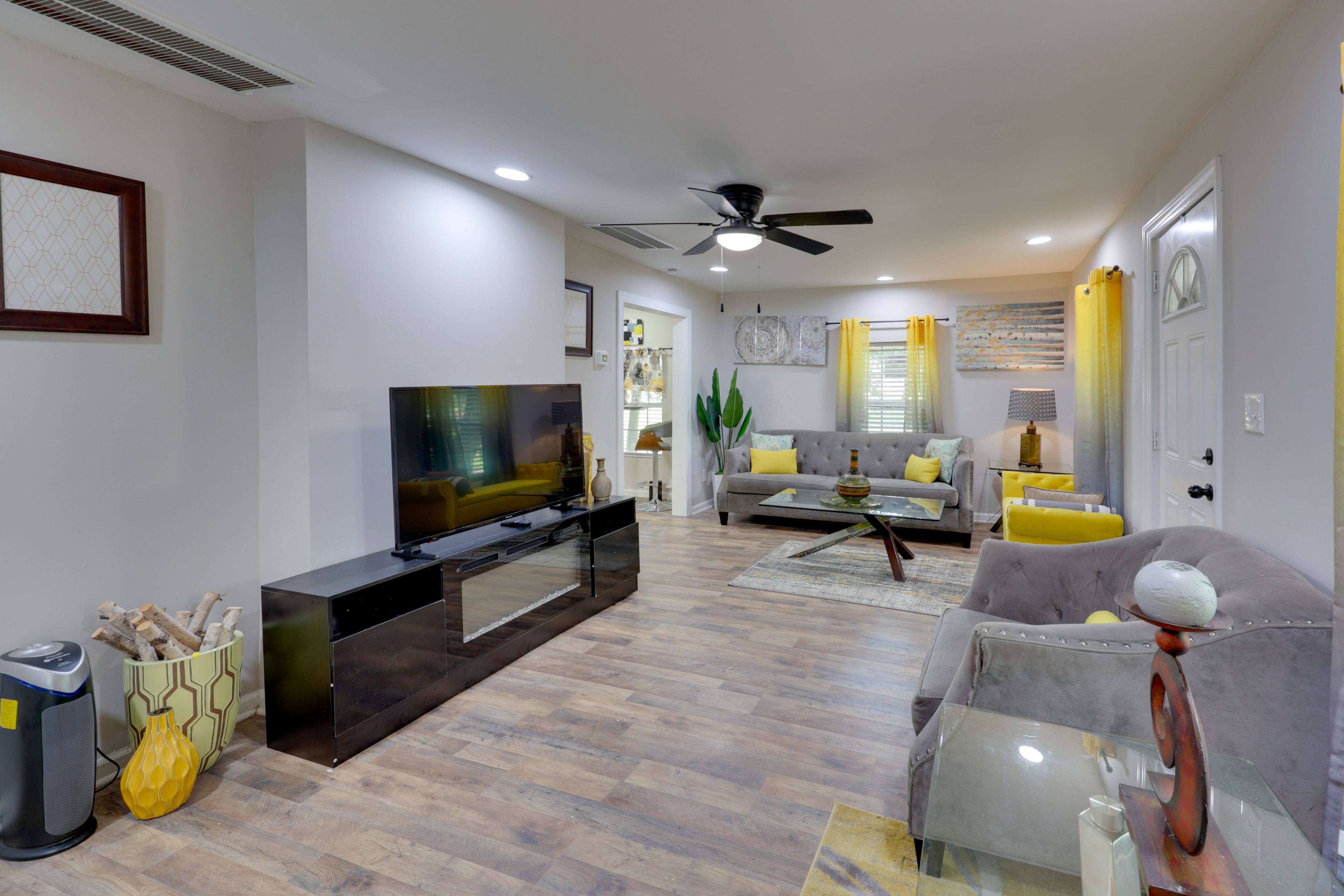 Greenville Vacation Rental | 4BR | 2BA | 2,289 Sq Ft | Stairs to Enter