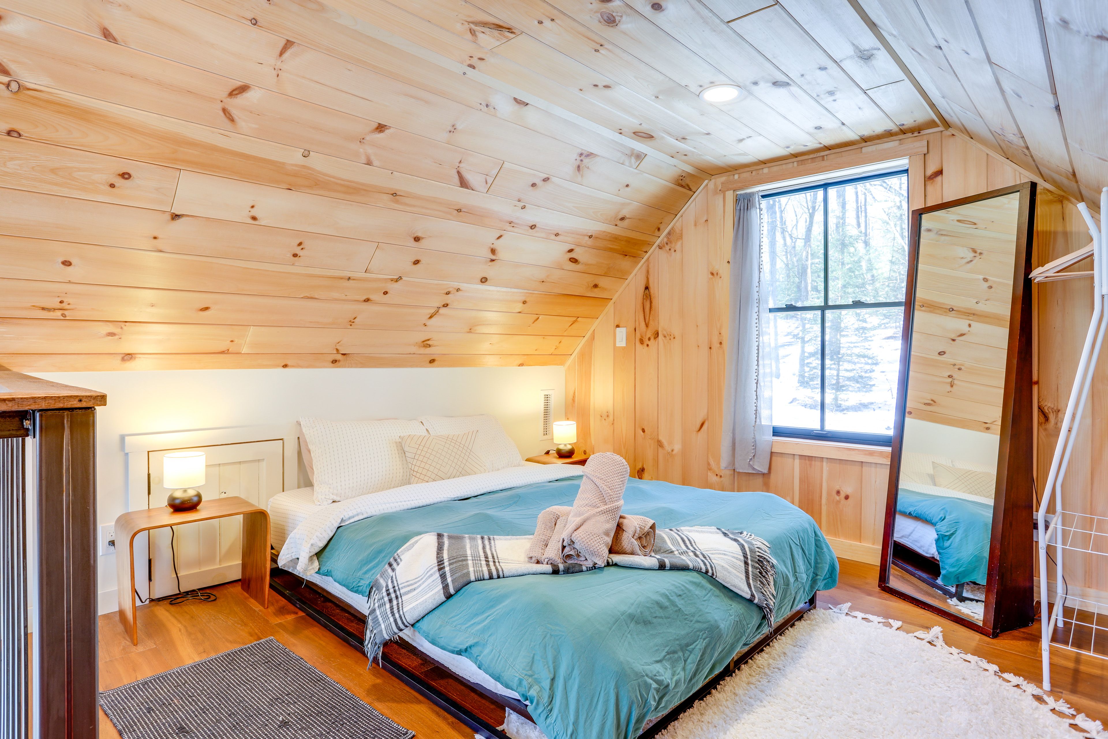 Studio | Loft | Queen Bed | Linens Provided | Ladder Access