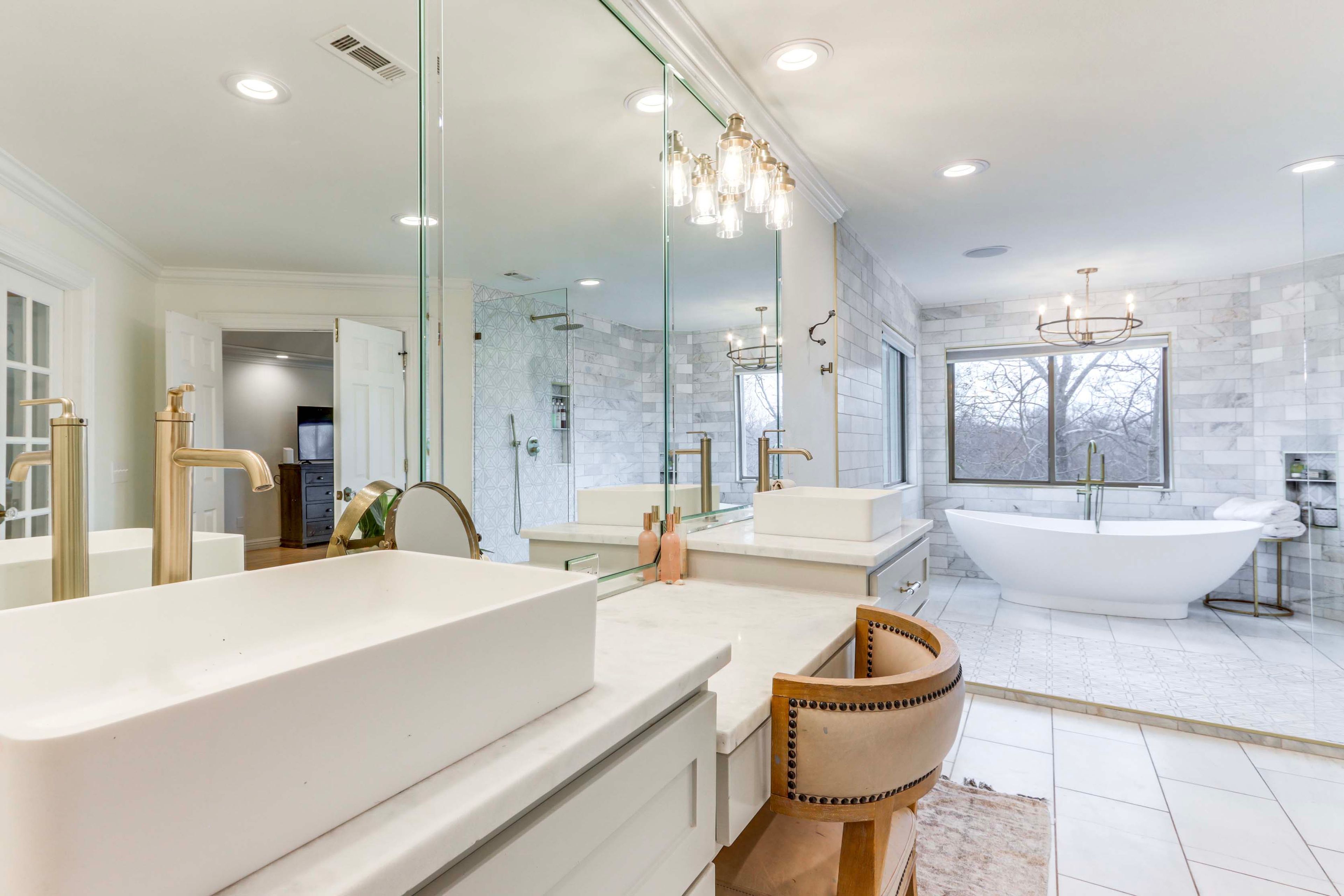 En-Suite Bathroom | Towels Provided | 2nd Floor
