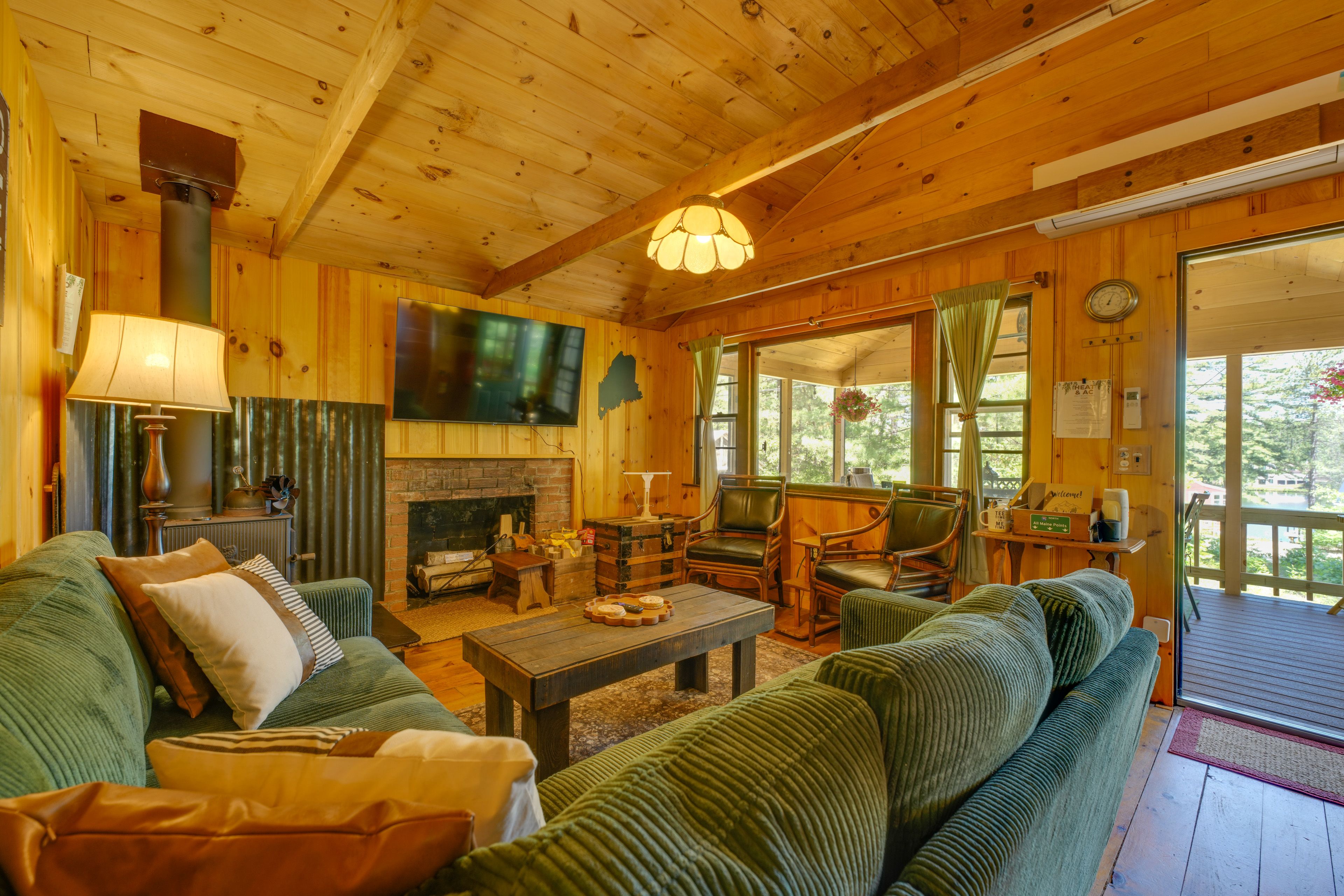 Living Room | Sleeper Sofa