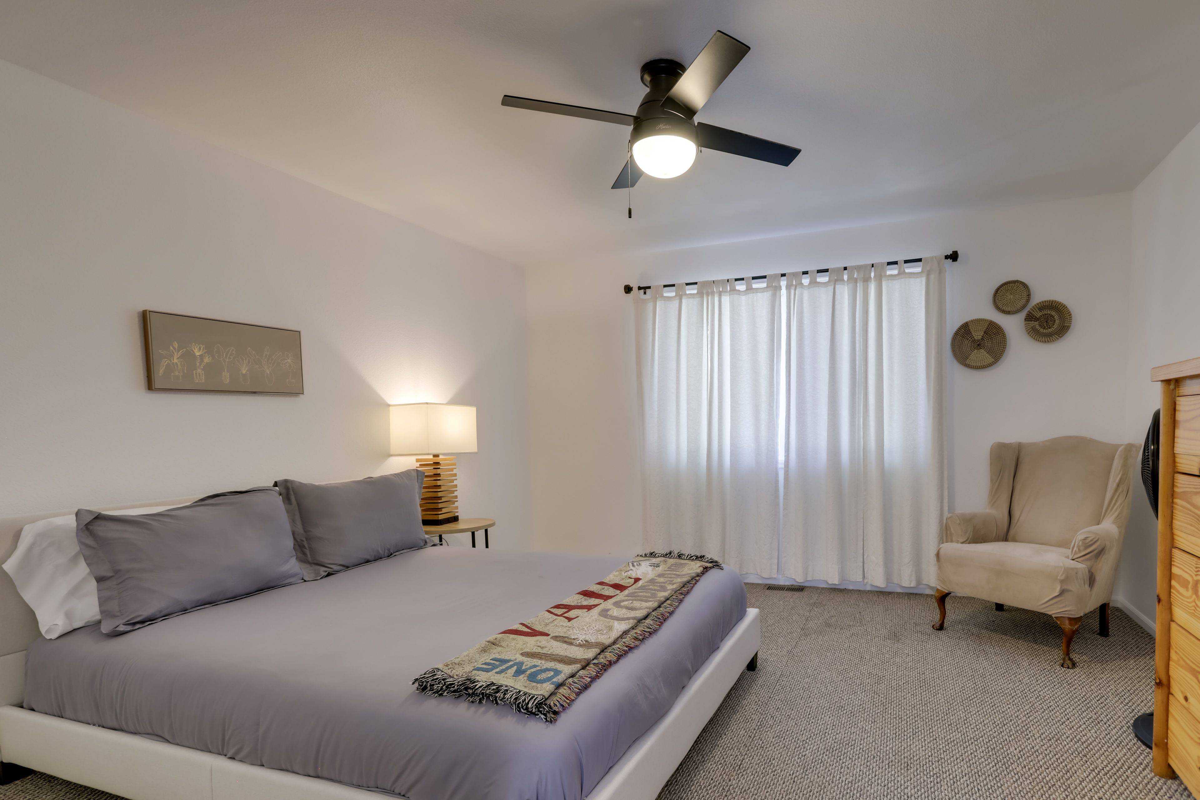 Bedroom 2 | 1st Floor | Queen Bed