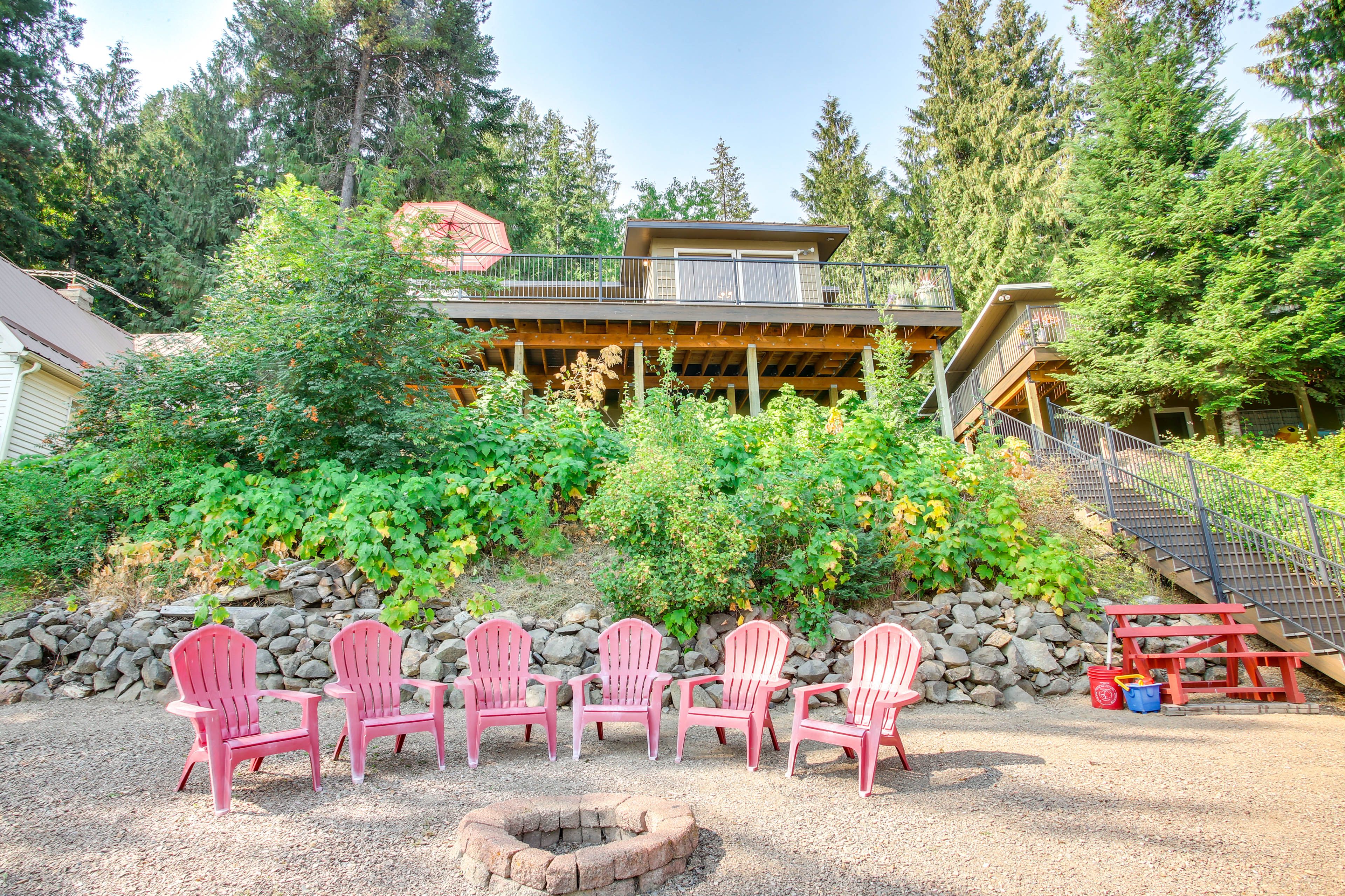 Fire Pit | Outdoor Seating