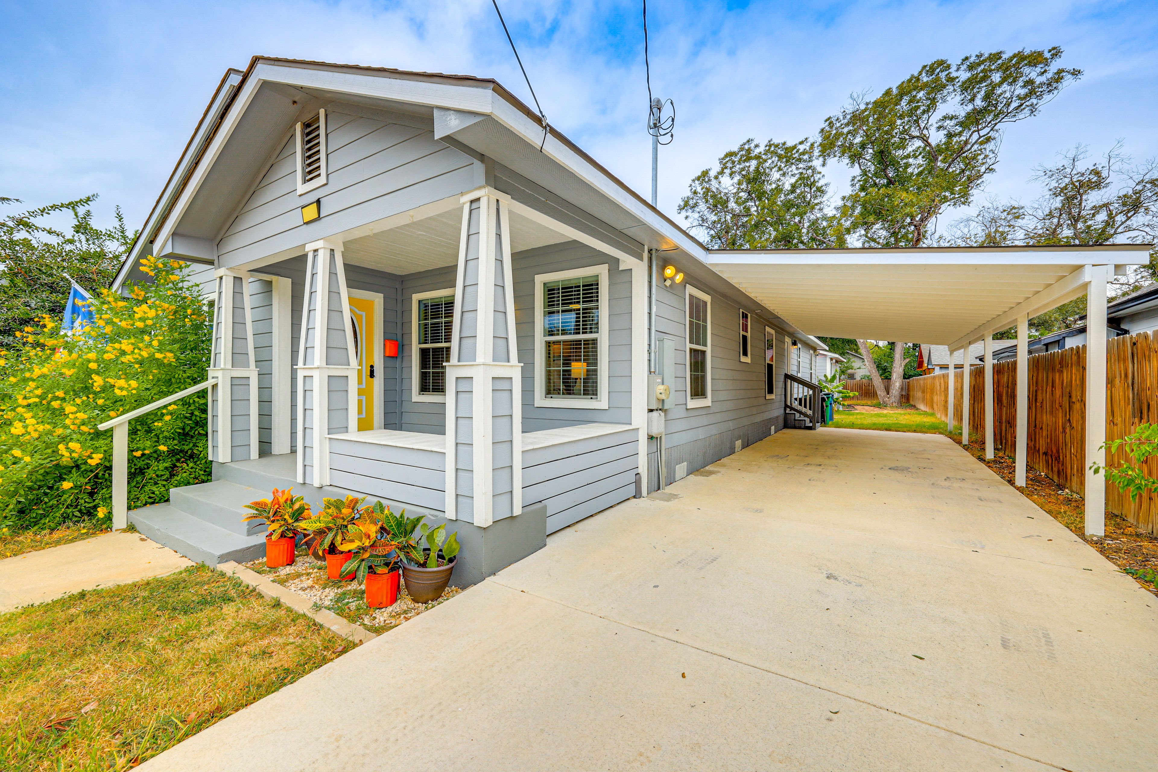 Property Exterior | Single-Story Home