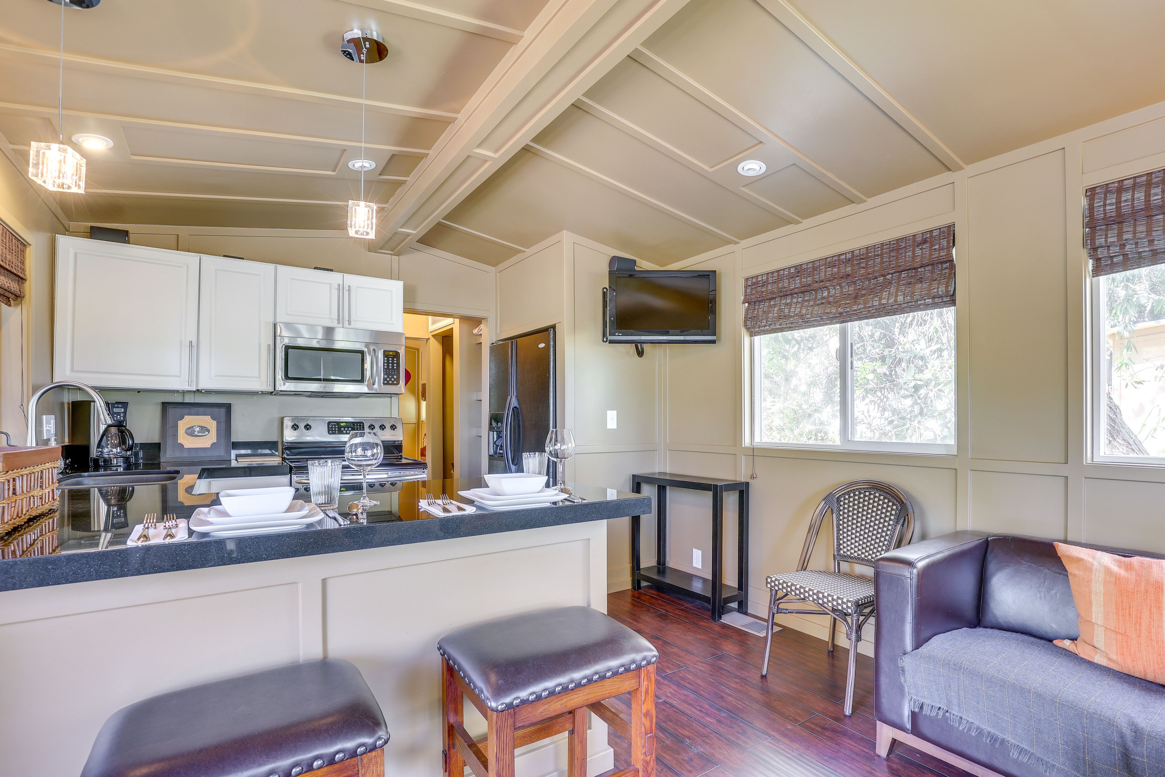 Living Room & Kitchen