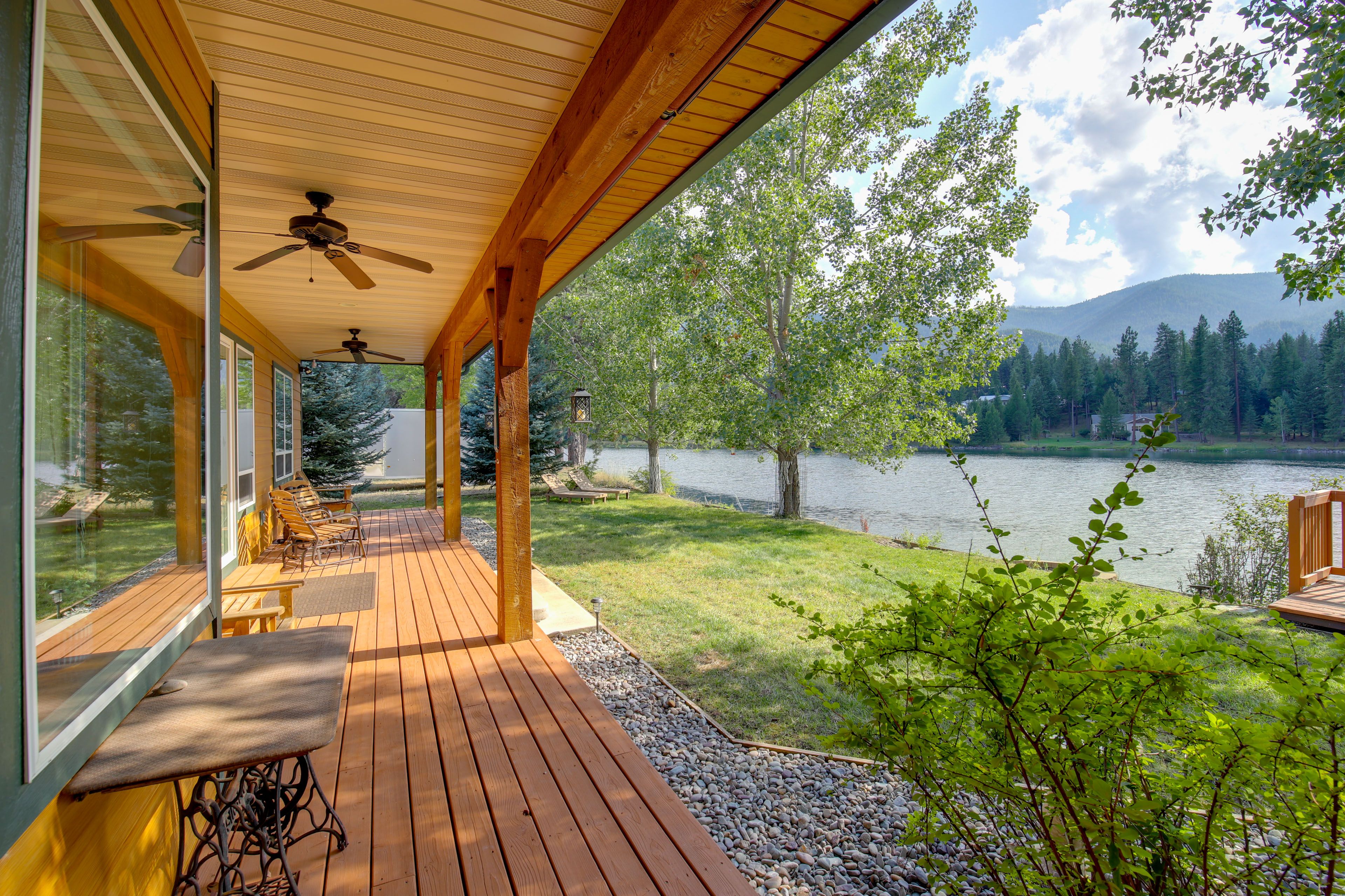 Thompson Falls Vacation Rental | 3BR | 2.5BA | 2,156 Sq Ft | 3 Steps to Enter
