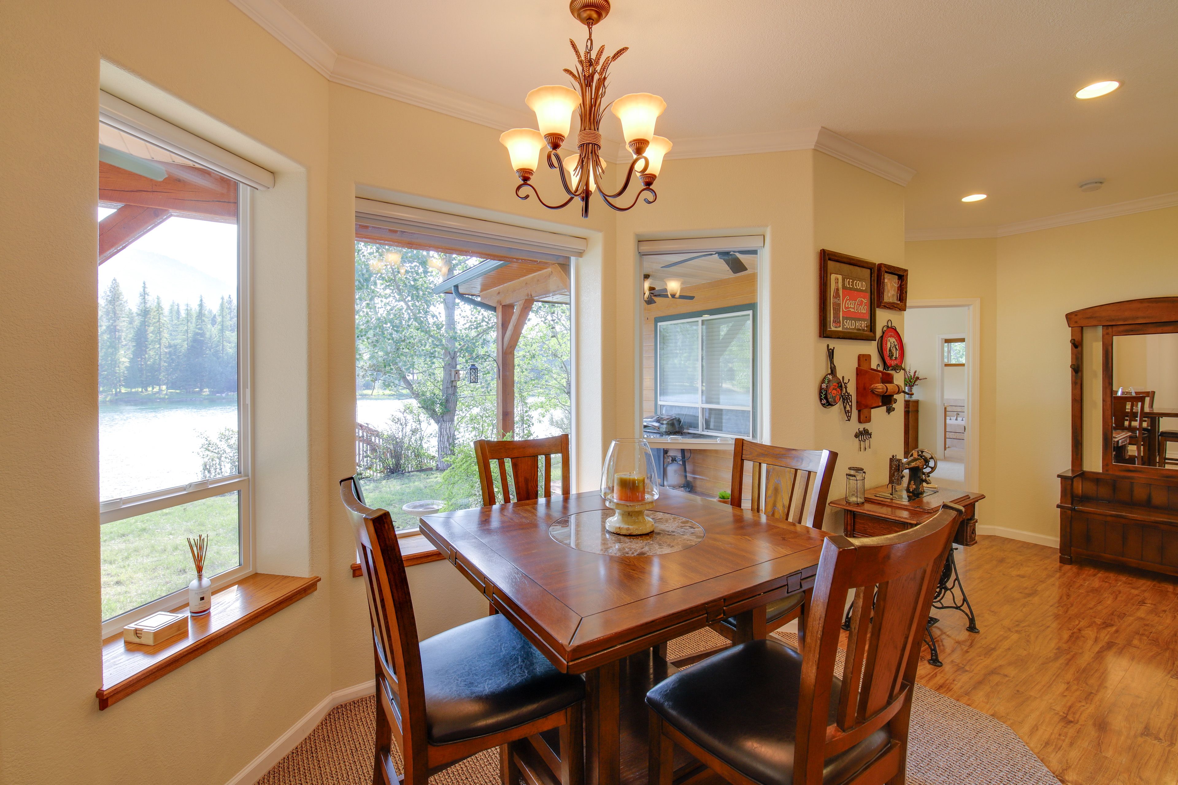 Dining Area | Dishware & Flatware