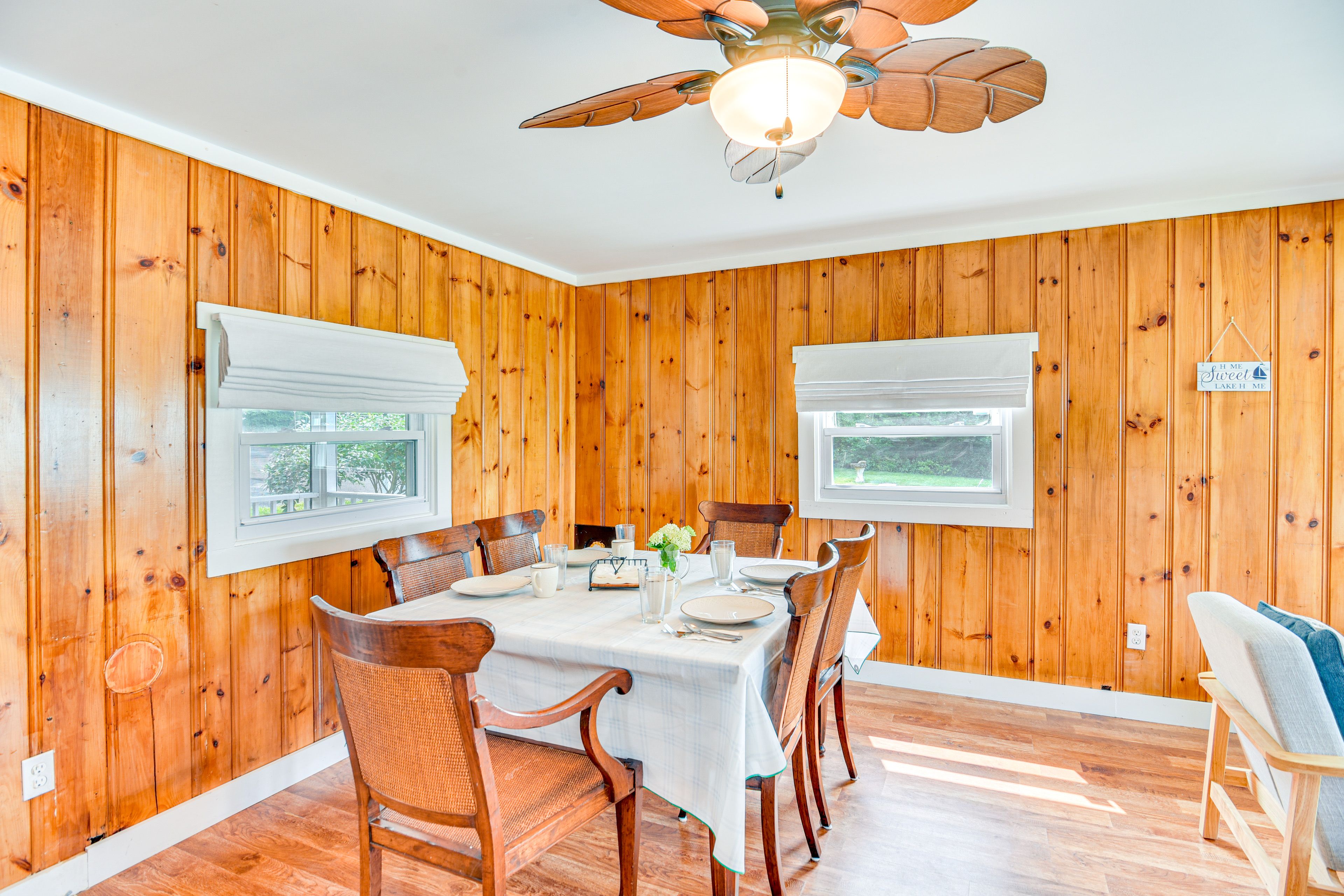 Dining Area | Dishware & Flatware