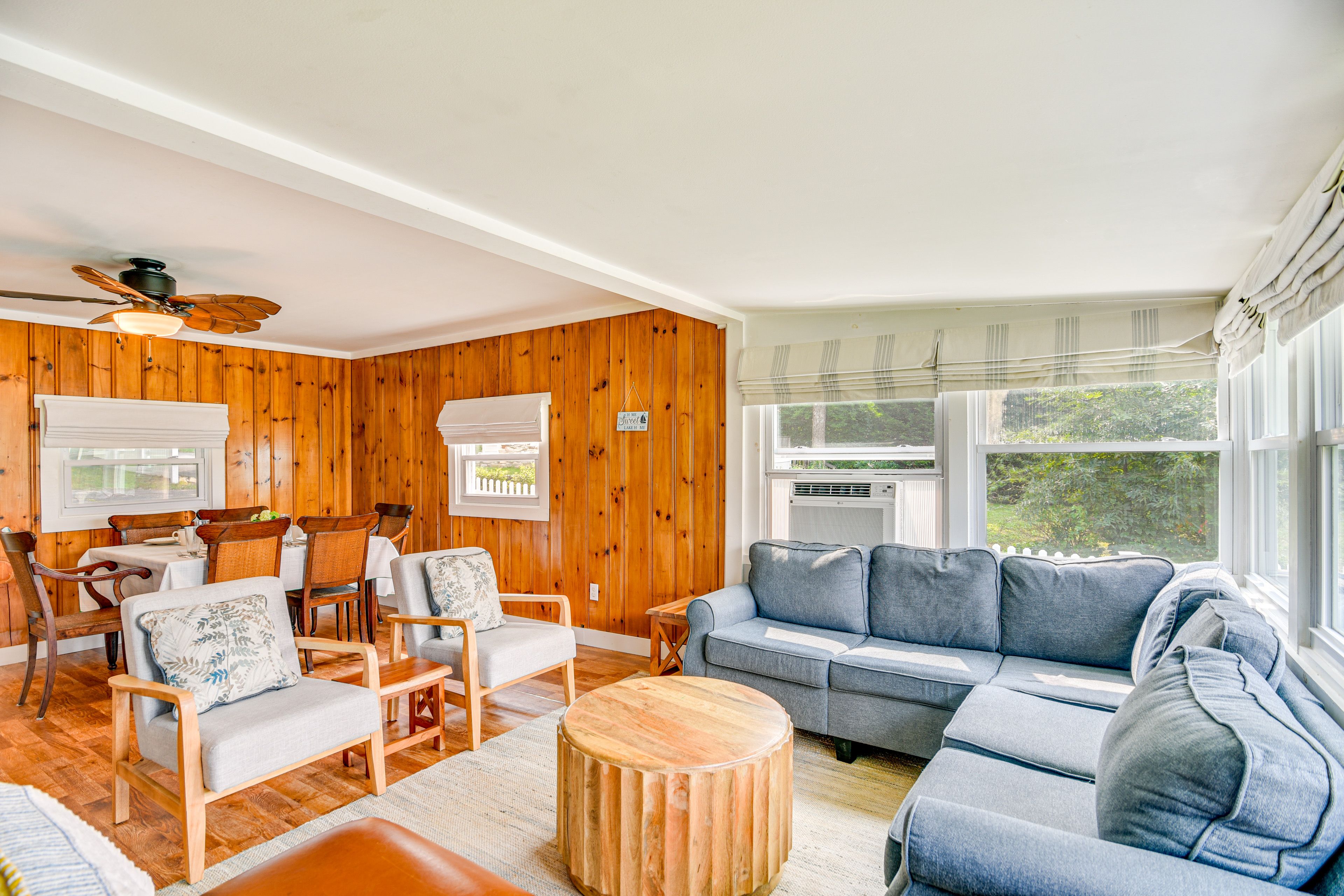 Living Space | Free WiFi
