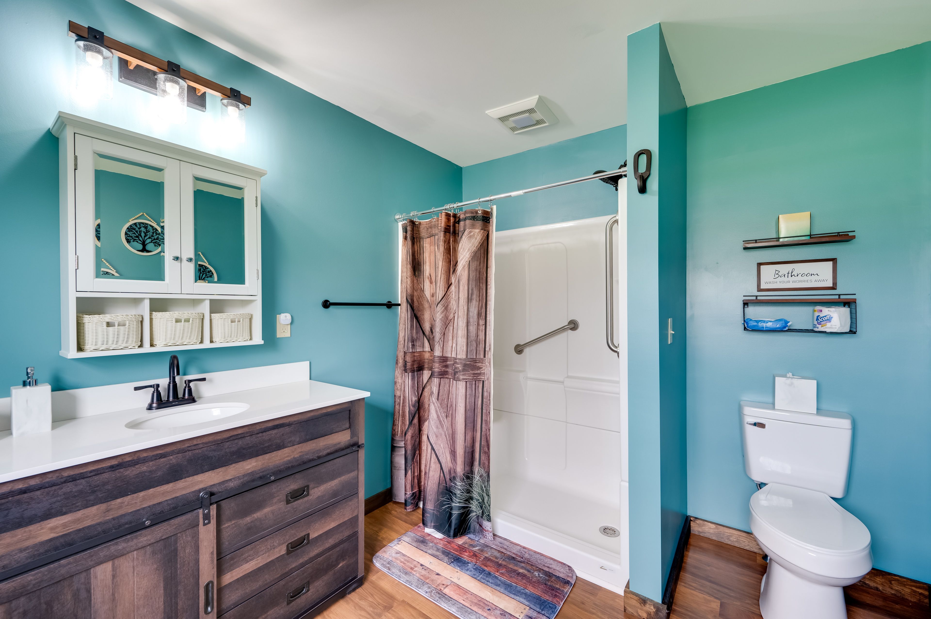 Full Bathroom | 1st Floor | Walk-In Shower | Complimentary Toiletries