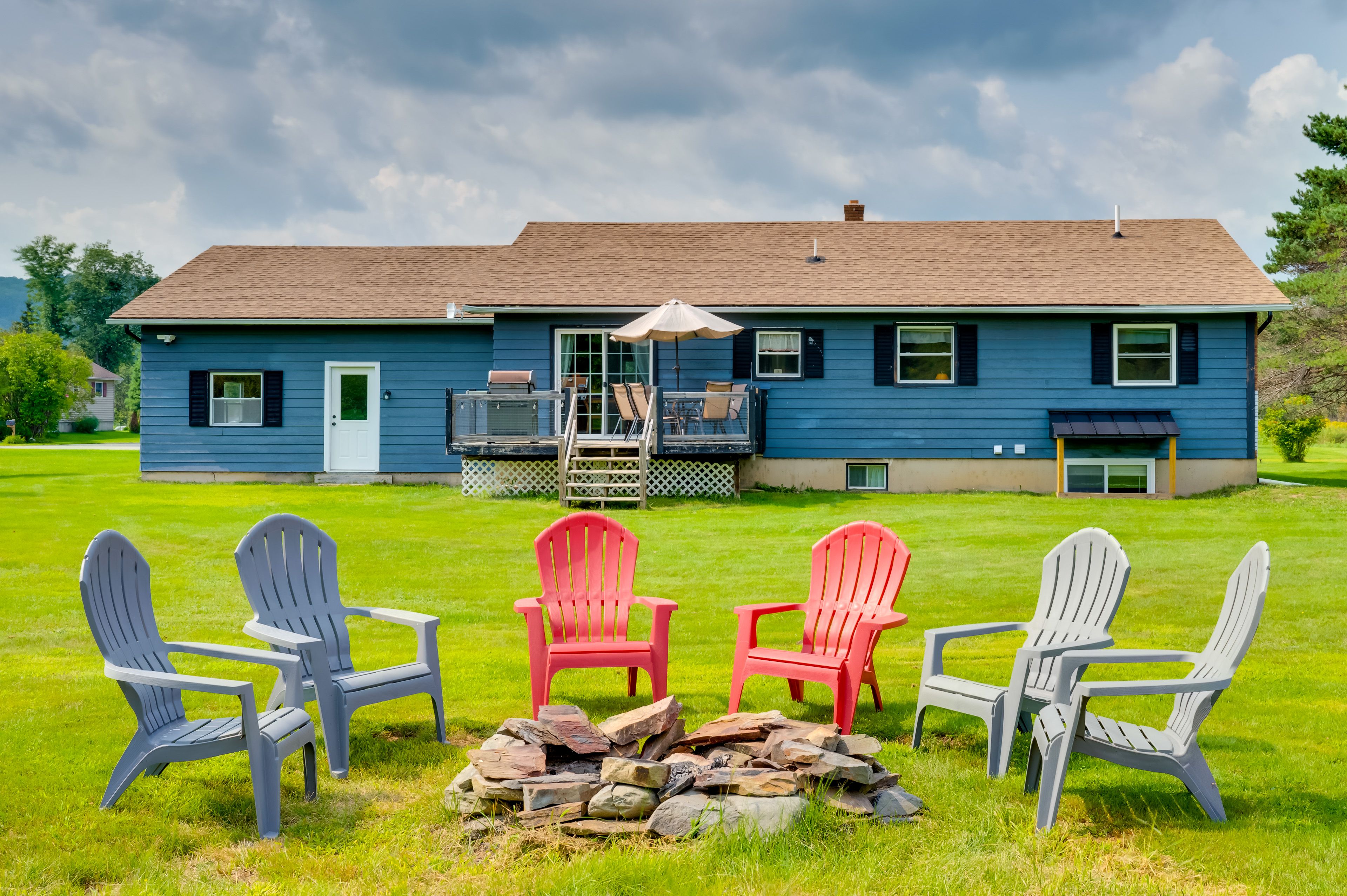 Fire Pit | Outdoor Seating